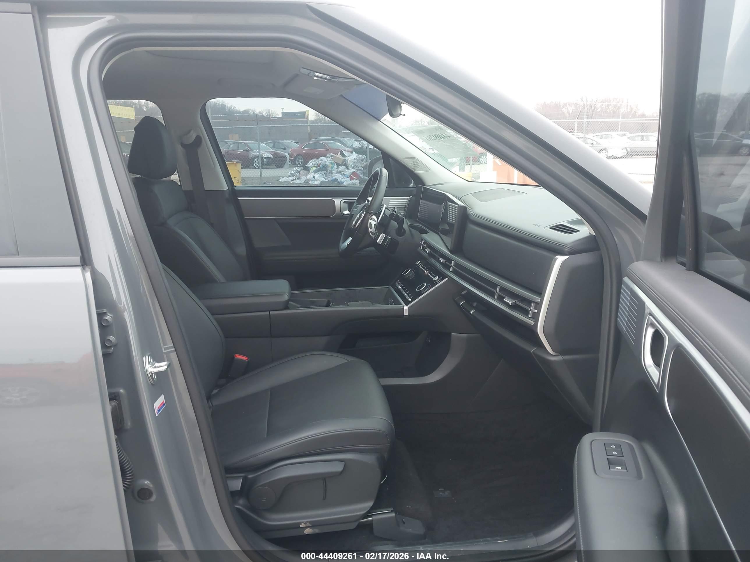 HYUNDAI SANTA image 5