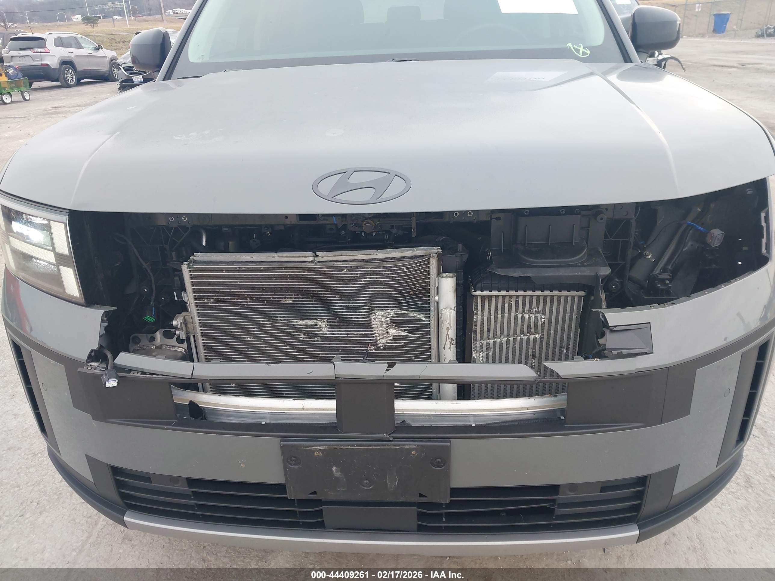 HYUNDAI SANTA image 6