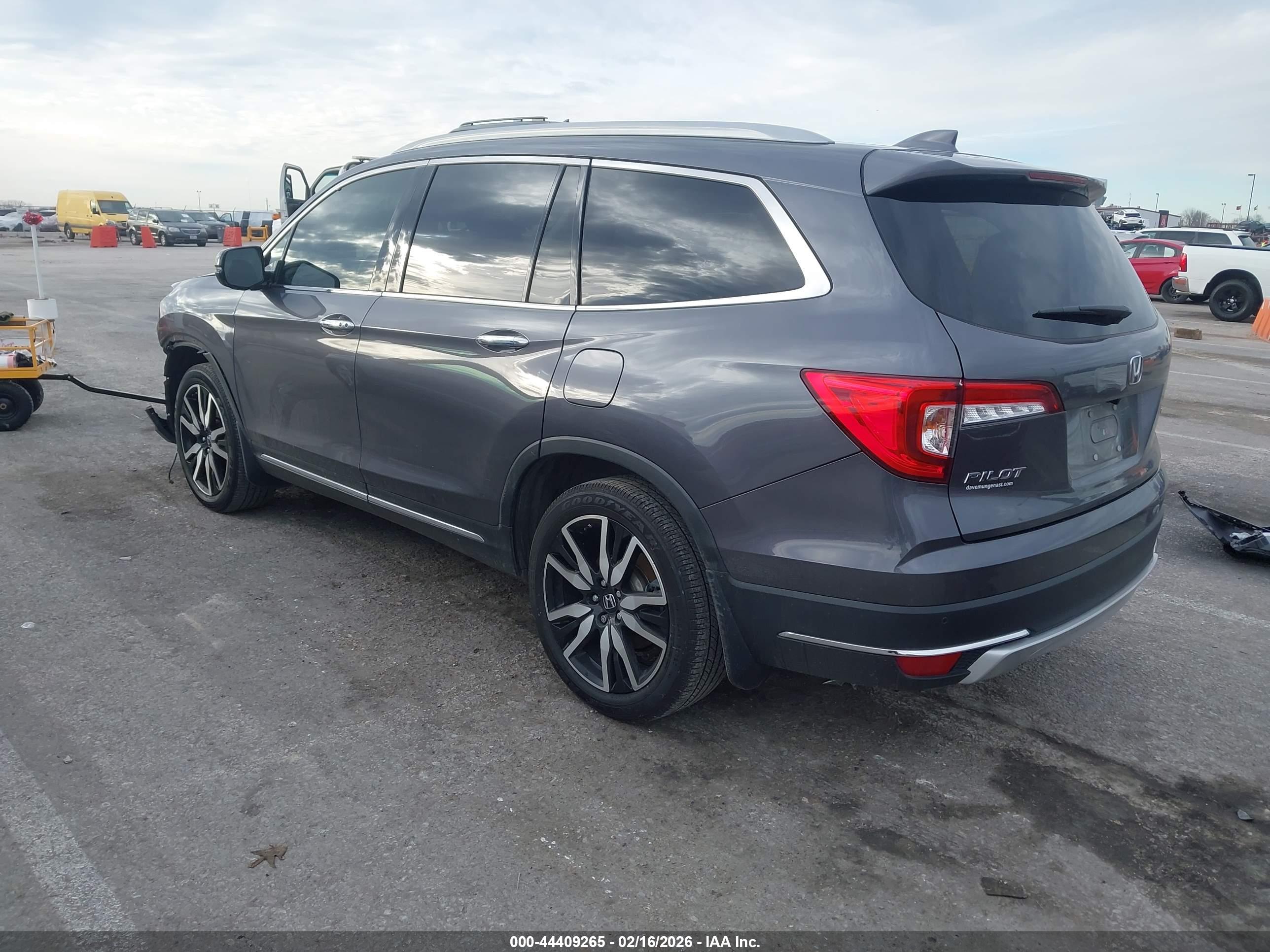 HONDA PILOT image 3