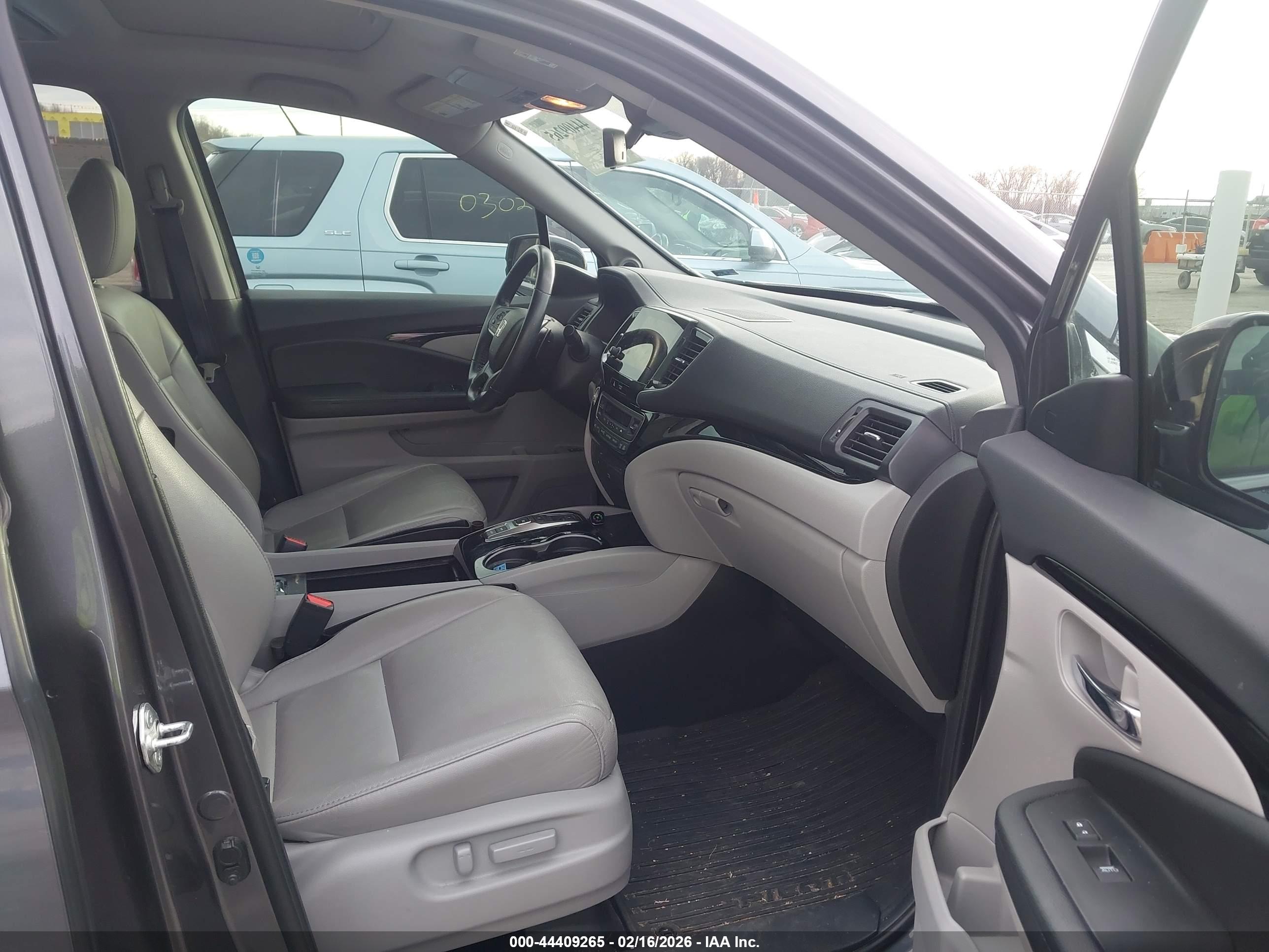 HONDA PILOT image 5