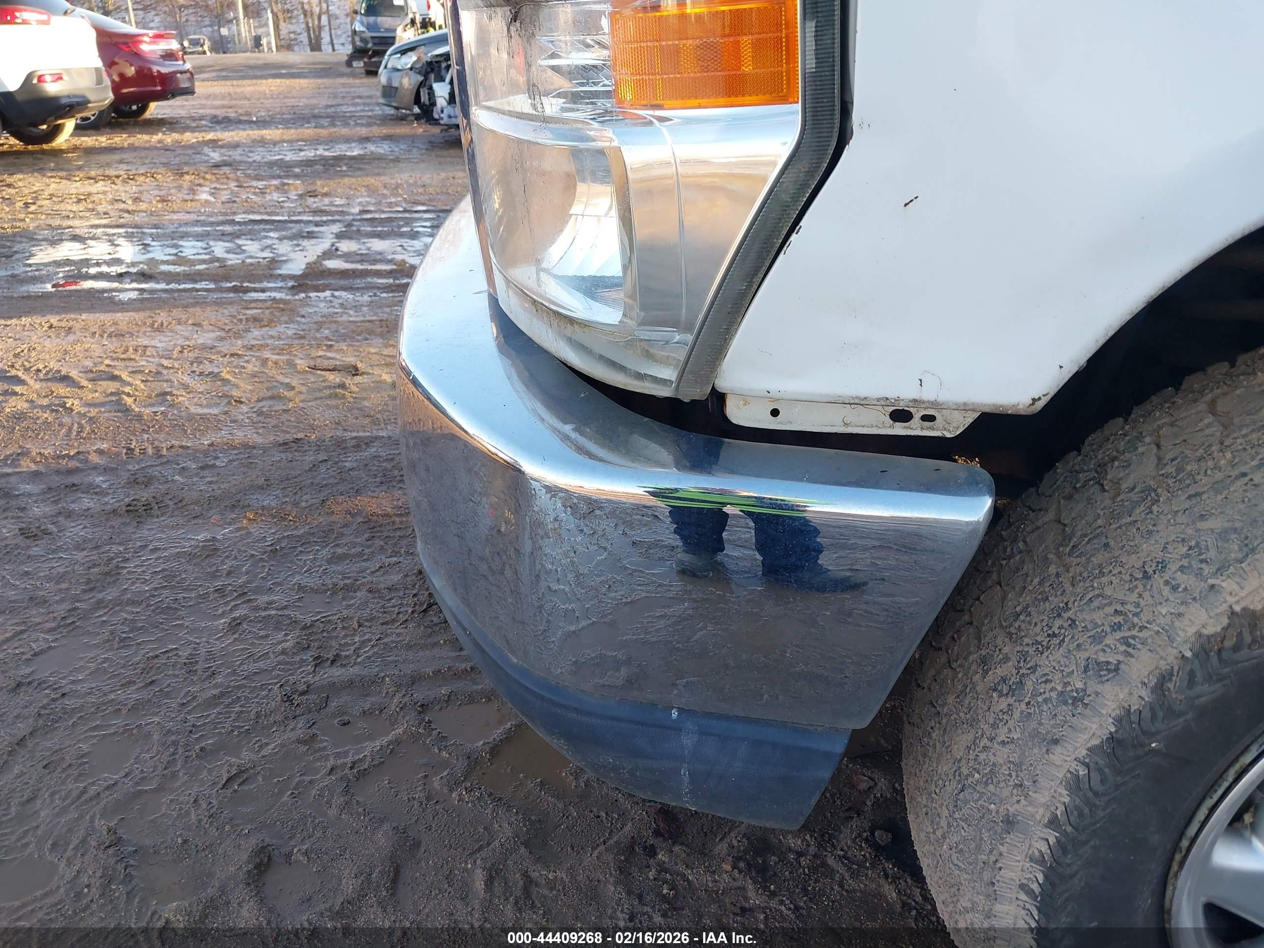 FORD E-250 image 6