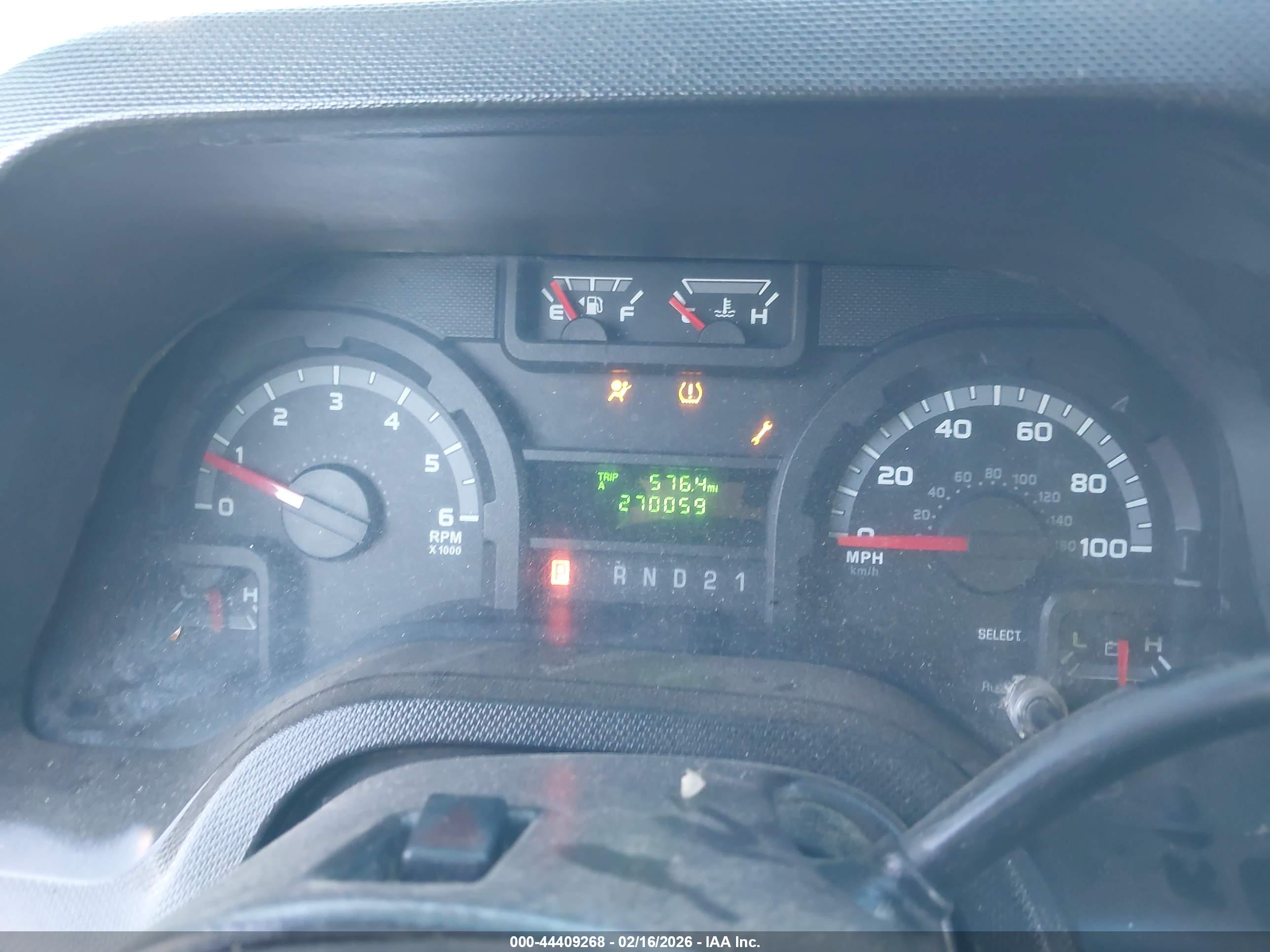 FORD E-250 image 7