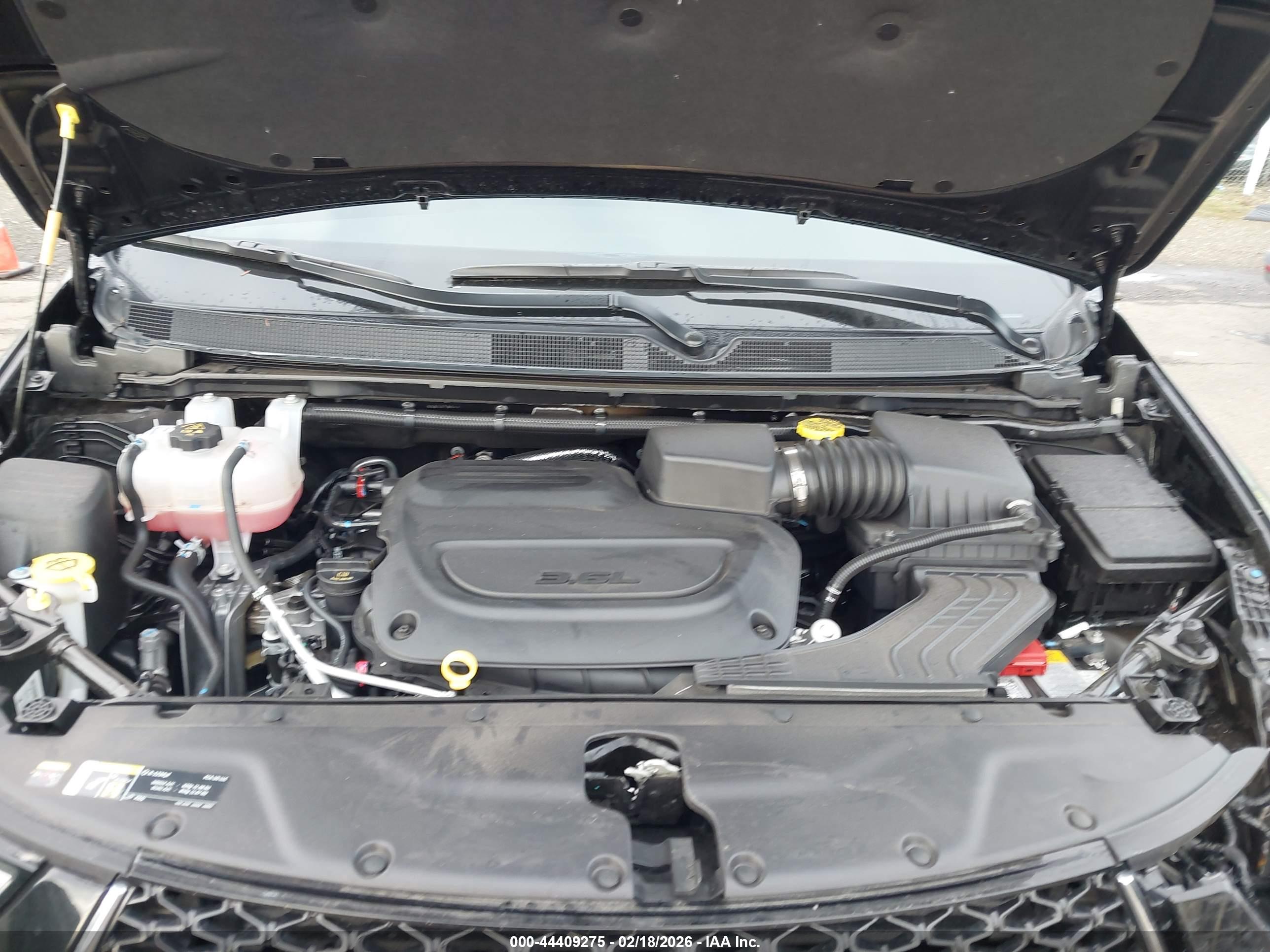CHRYSLER PACIFICA image 10