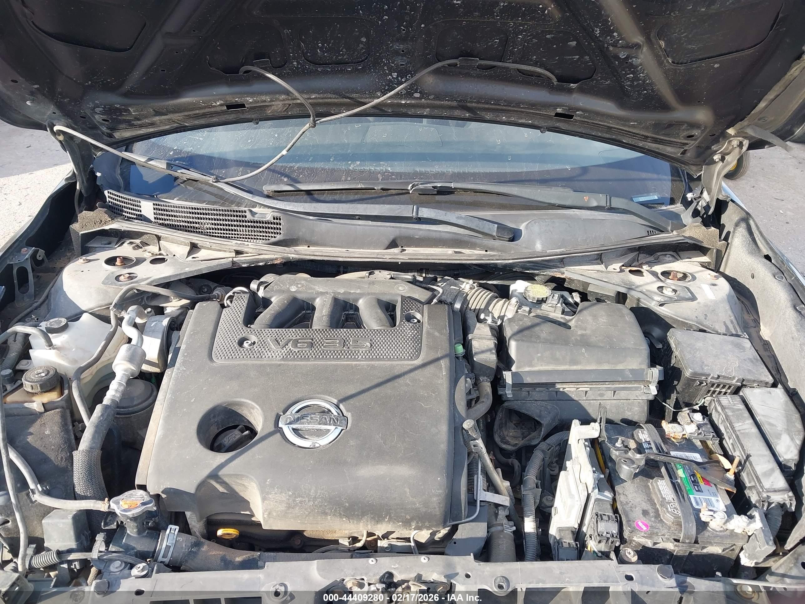 NISSAN ALTIMA image 10