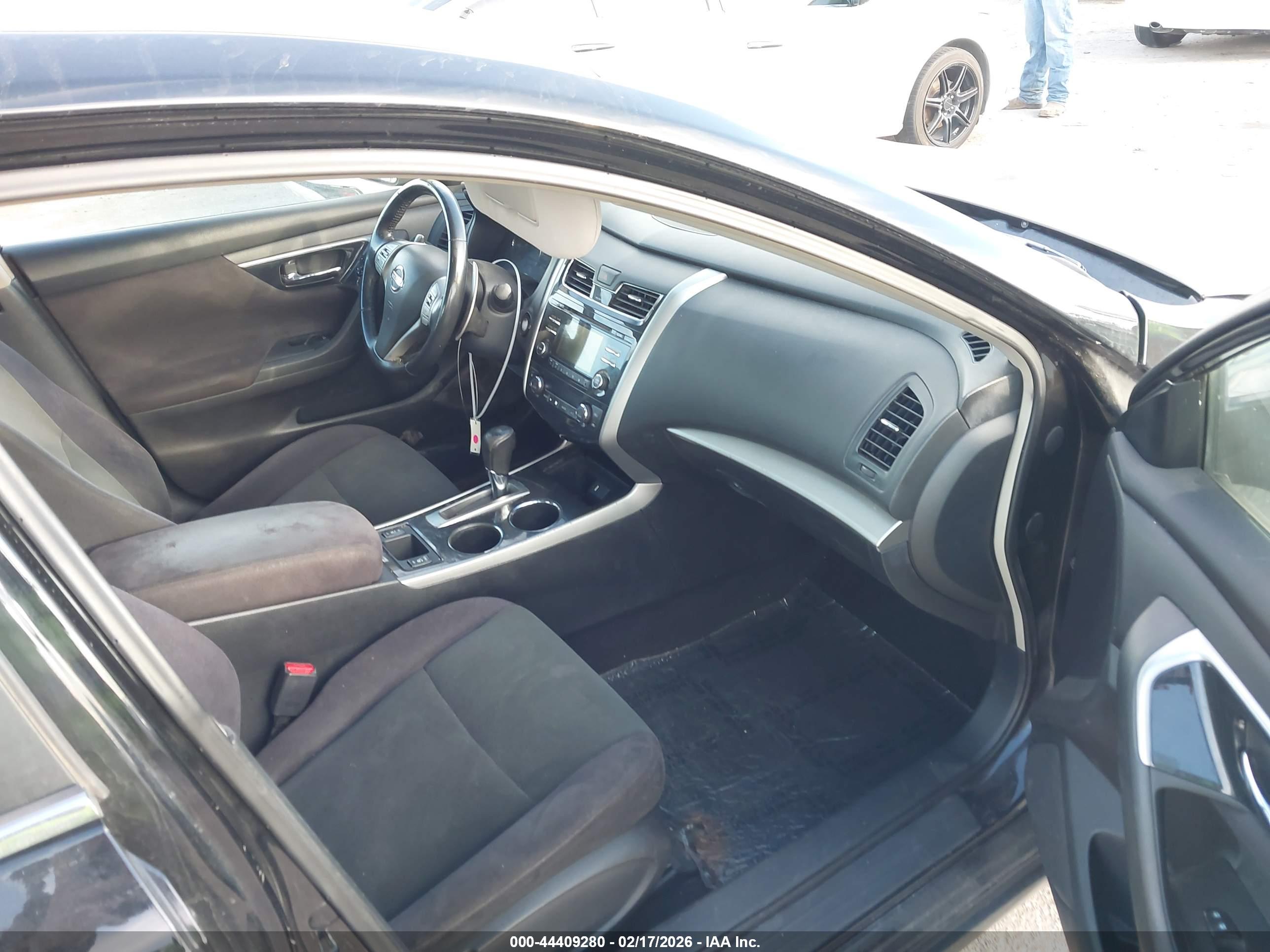 NISSAN ALTIMA image 5