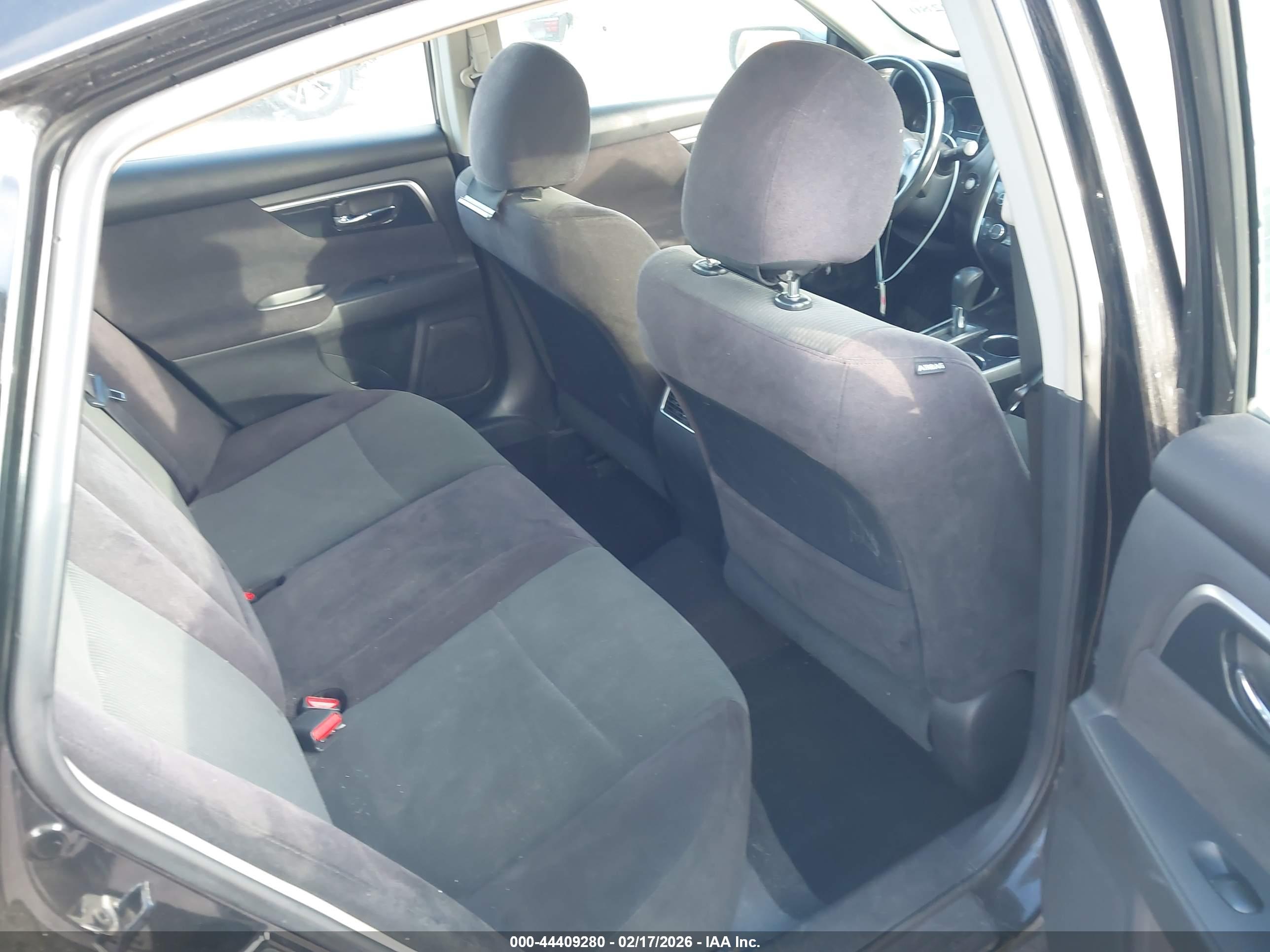 NISSAN ALTIMA image 8