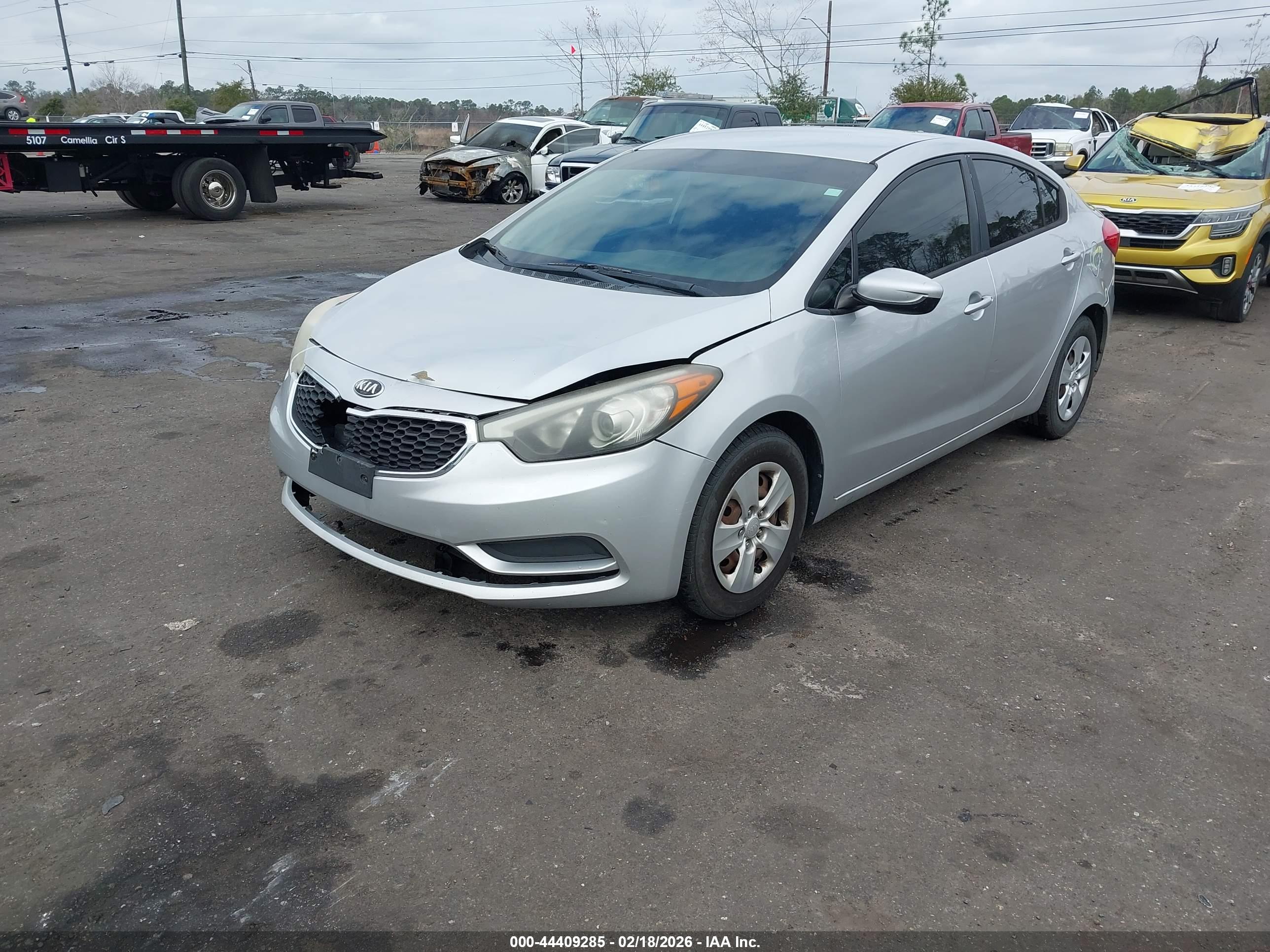 KIA FORTE image 2