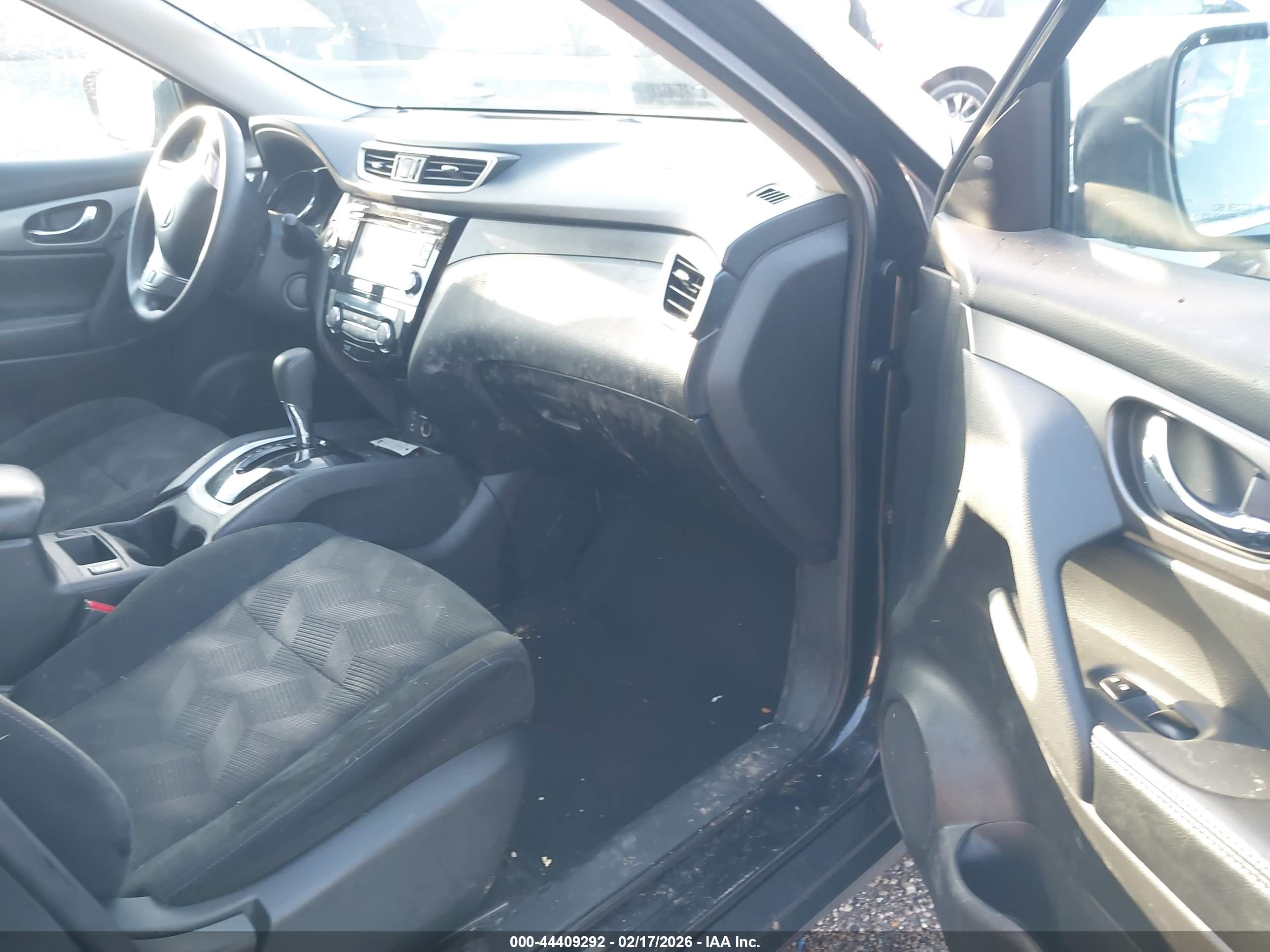 NISSAN ROGUE image 5