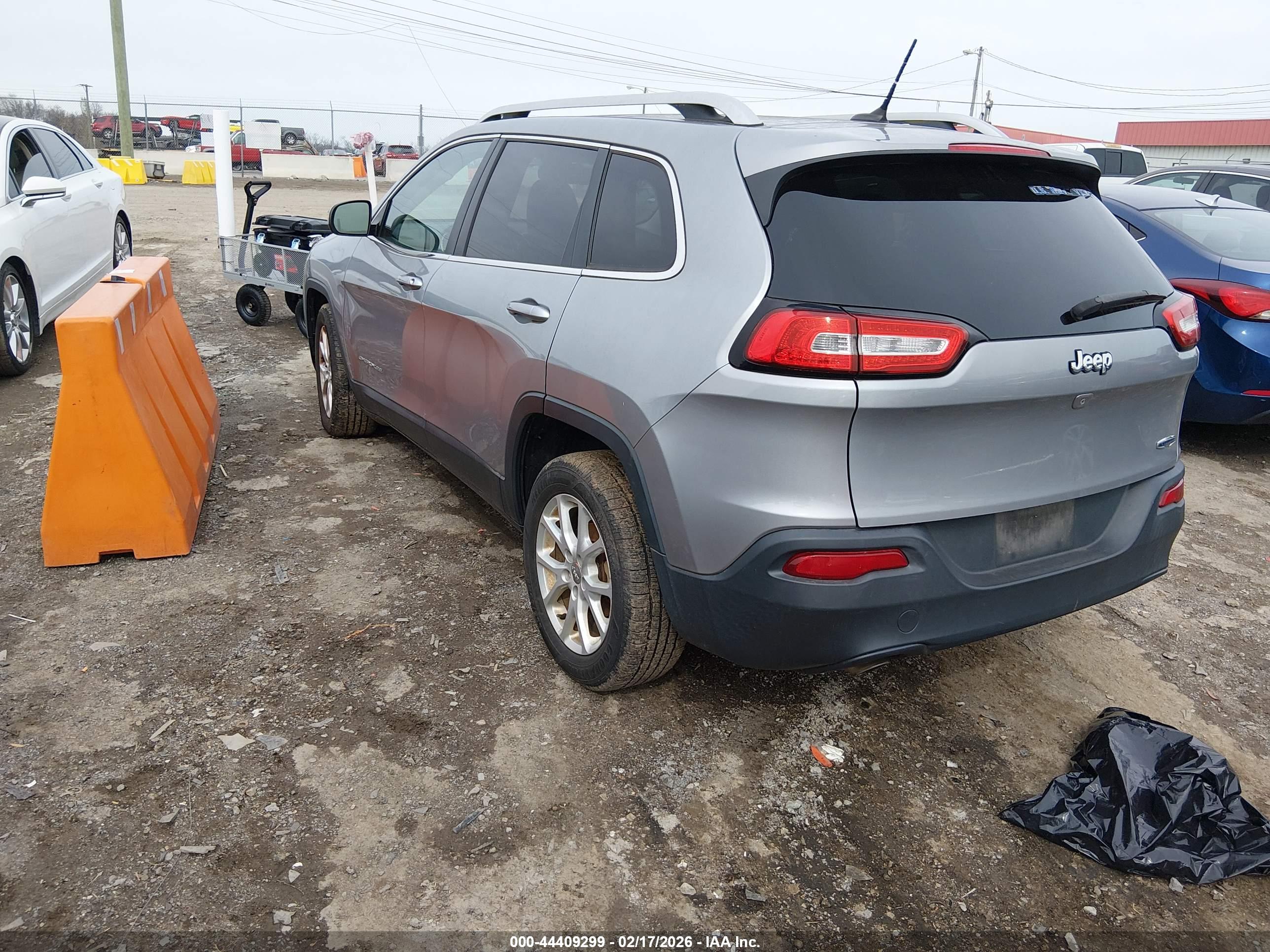 JEEP CHEROKEE image 3