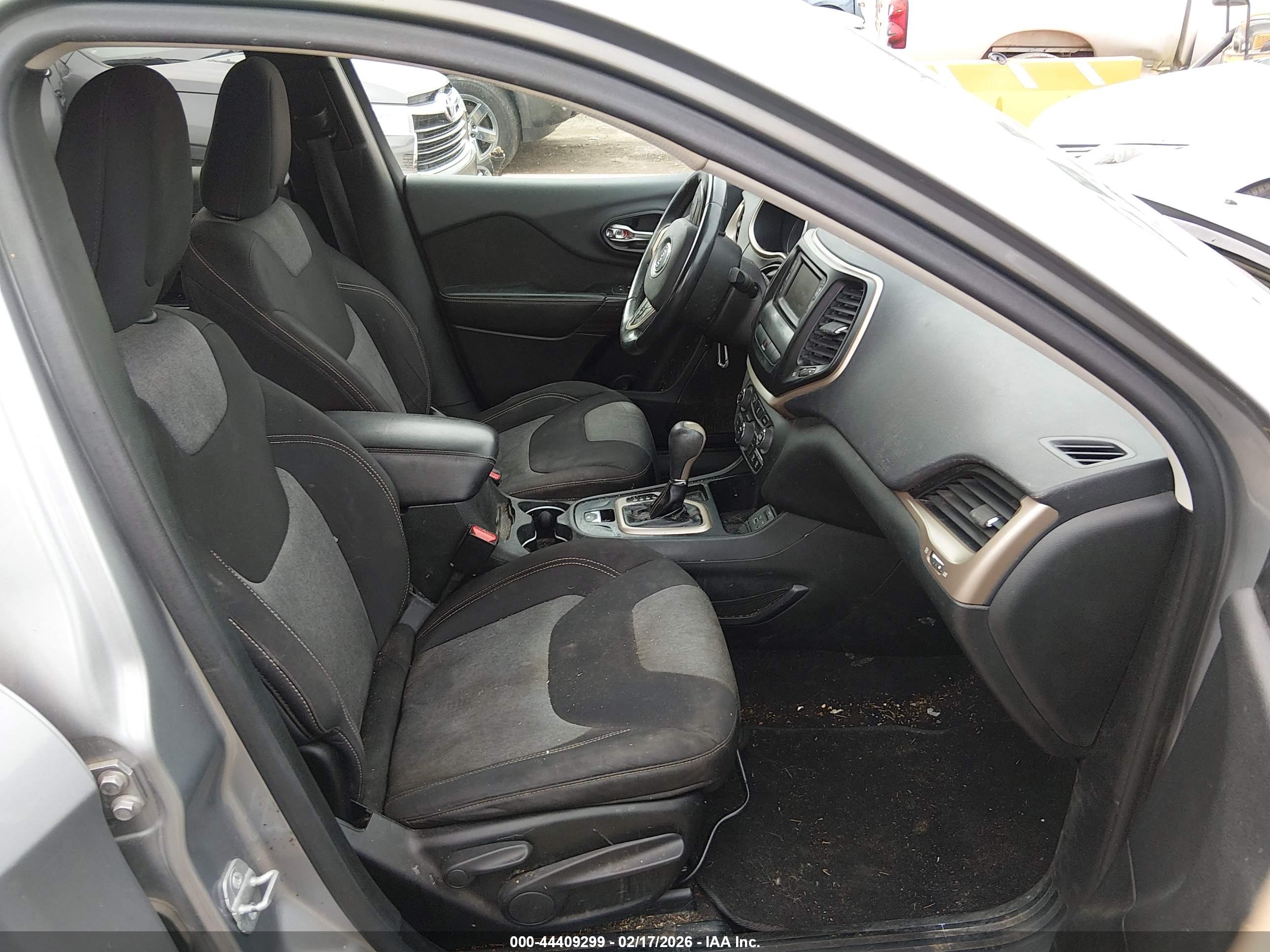 JEEP CHEROKEE image 5
