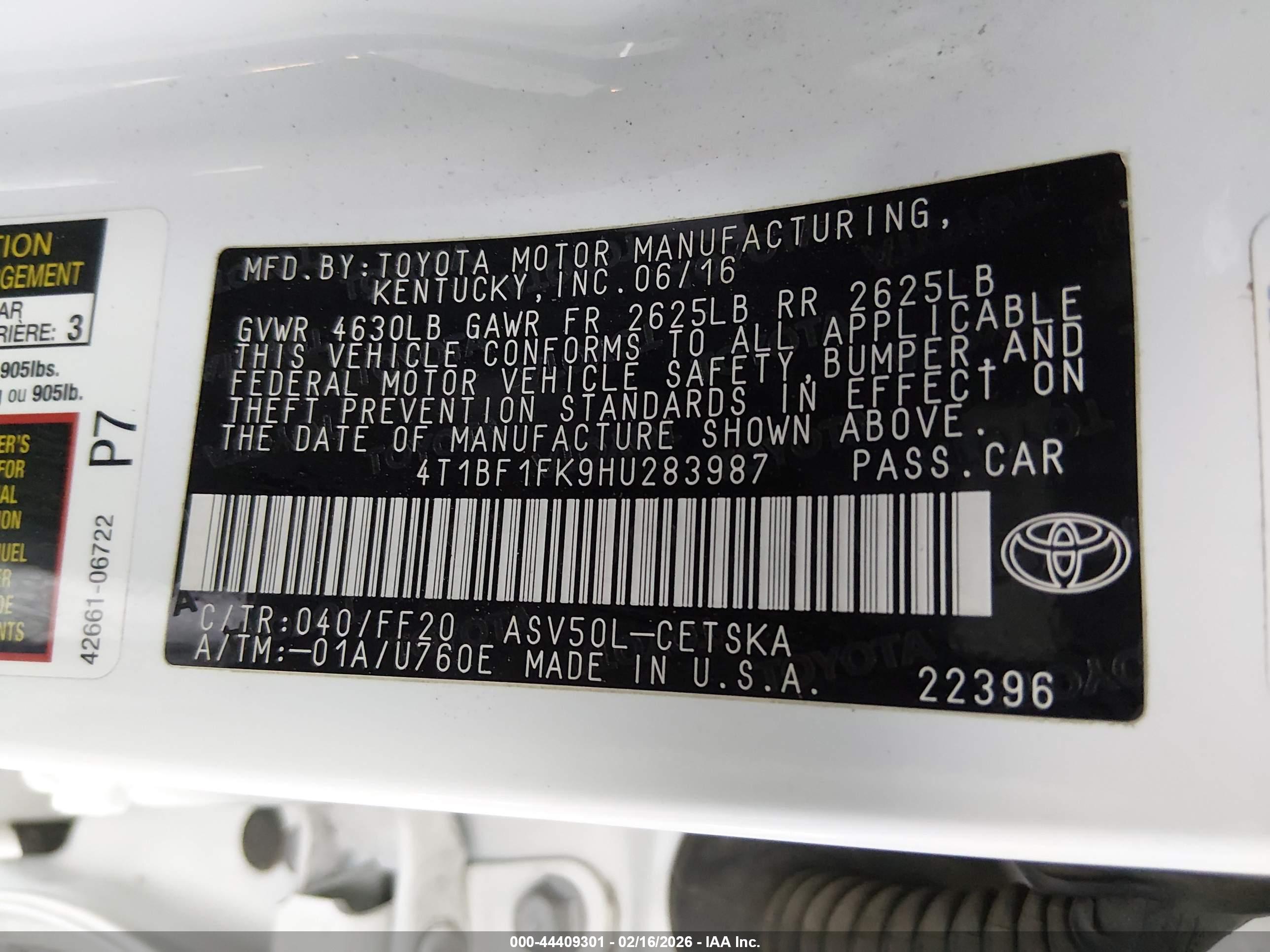 TOYOTA CAMRY image 9