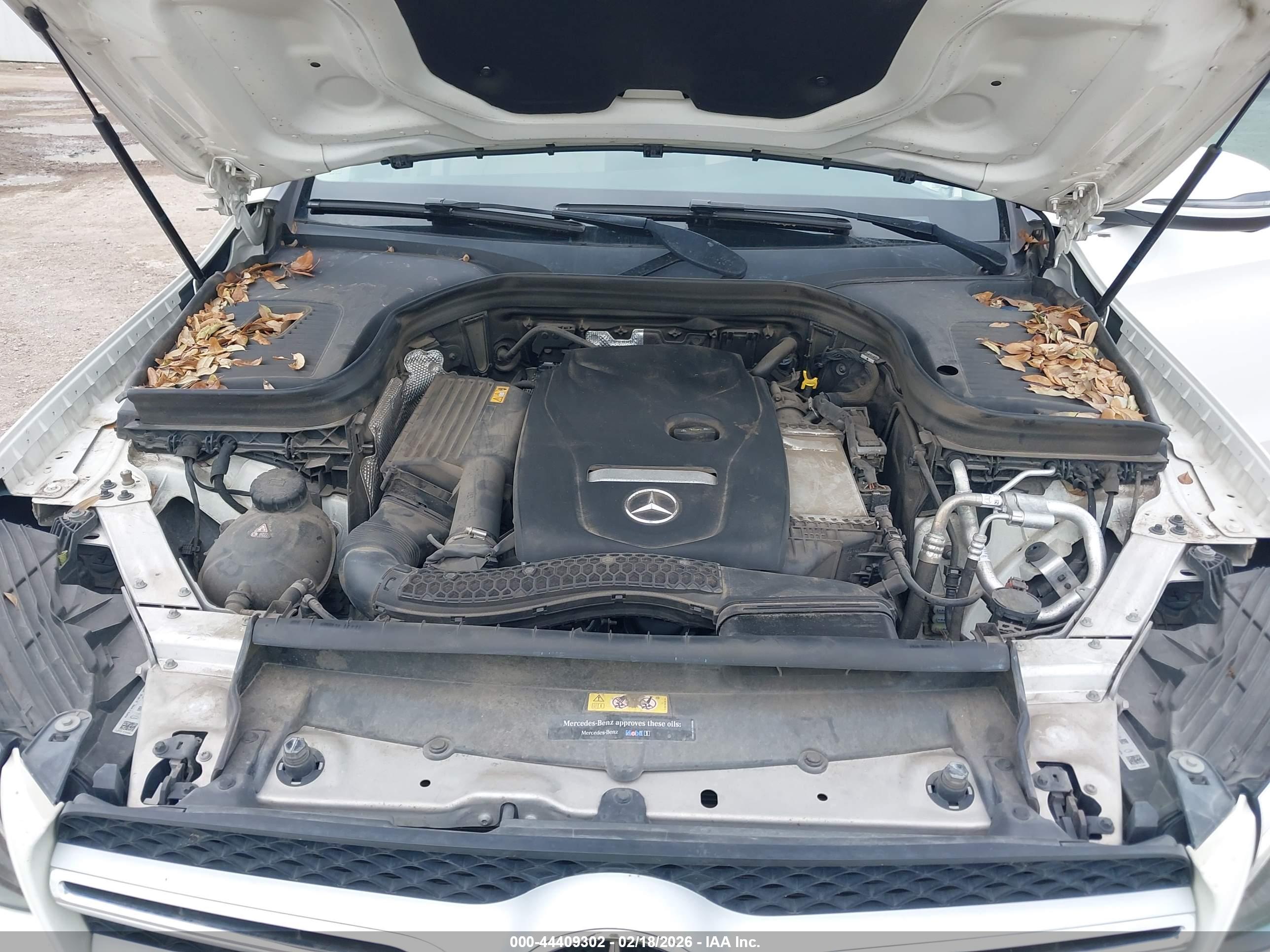 MERCEDES-BENZ GLC image 10