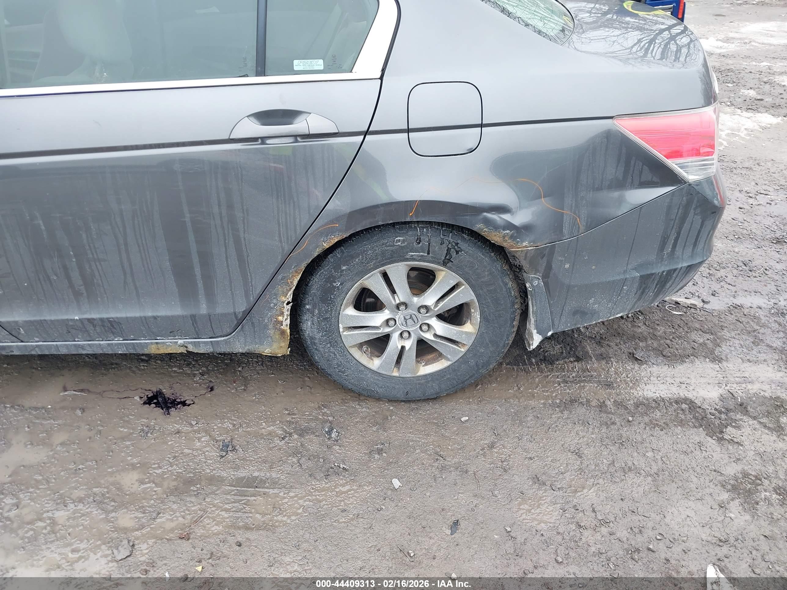 HONDA ACCORD image 6
