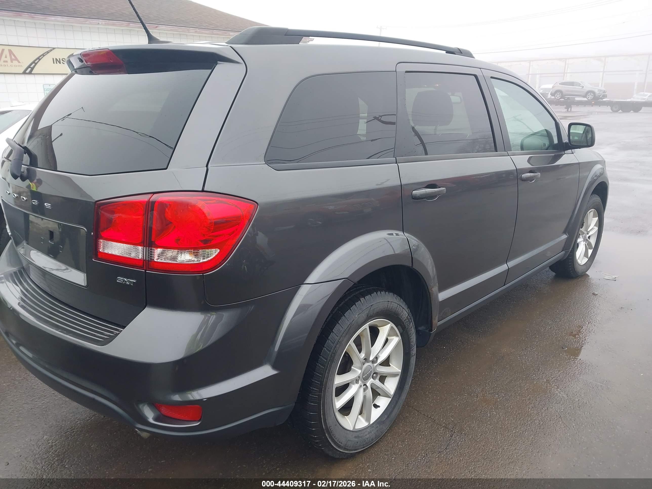 DODGE JOURNEY image 4