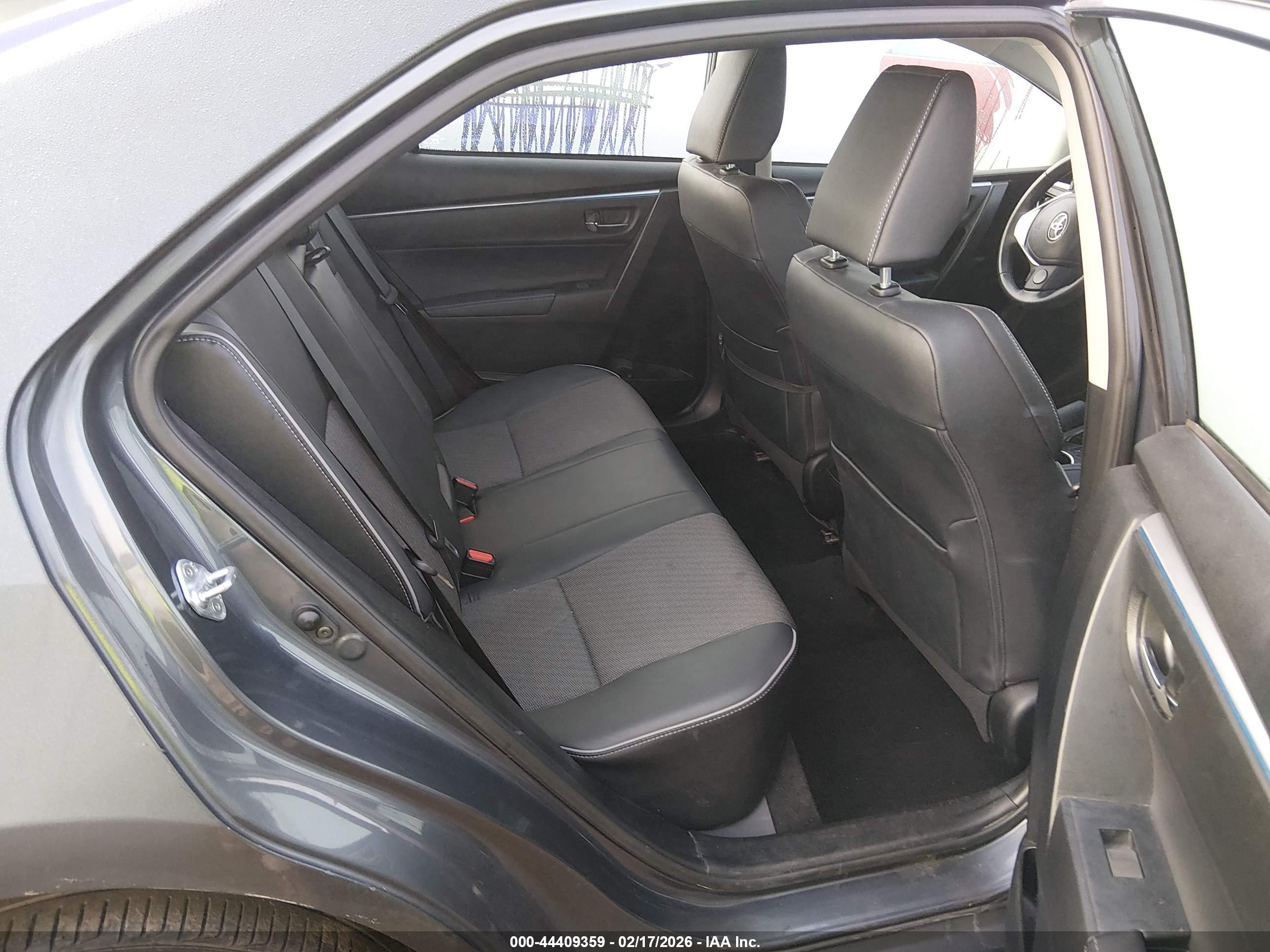 TOYOTA COROLLA image 8