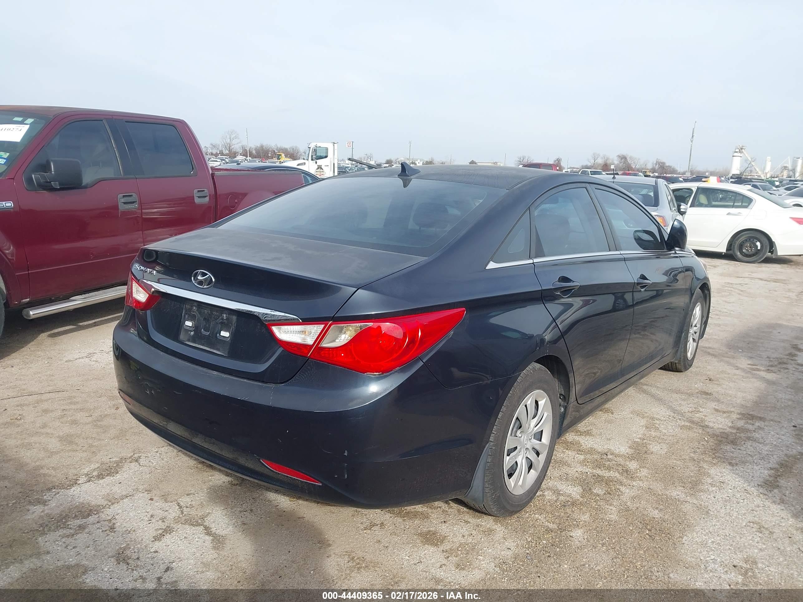 HYUNDAI SONATA image 4