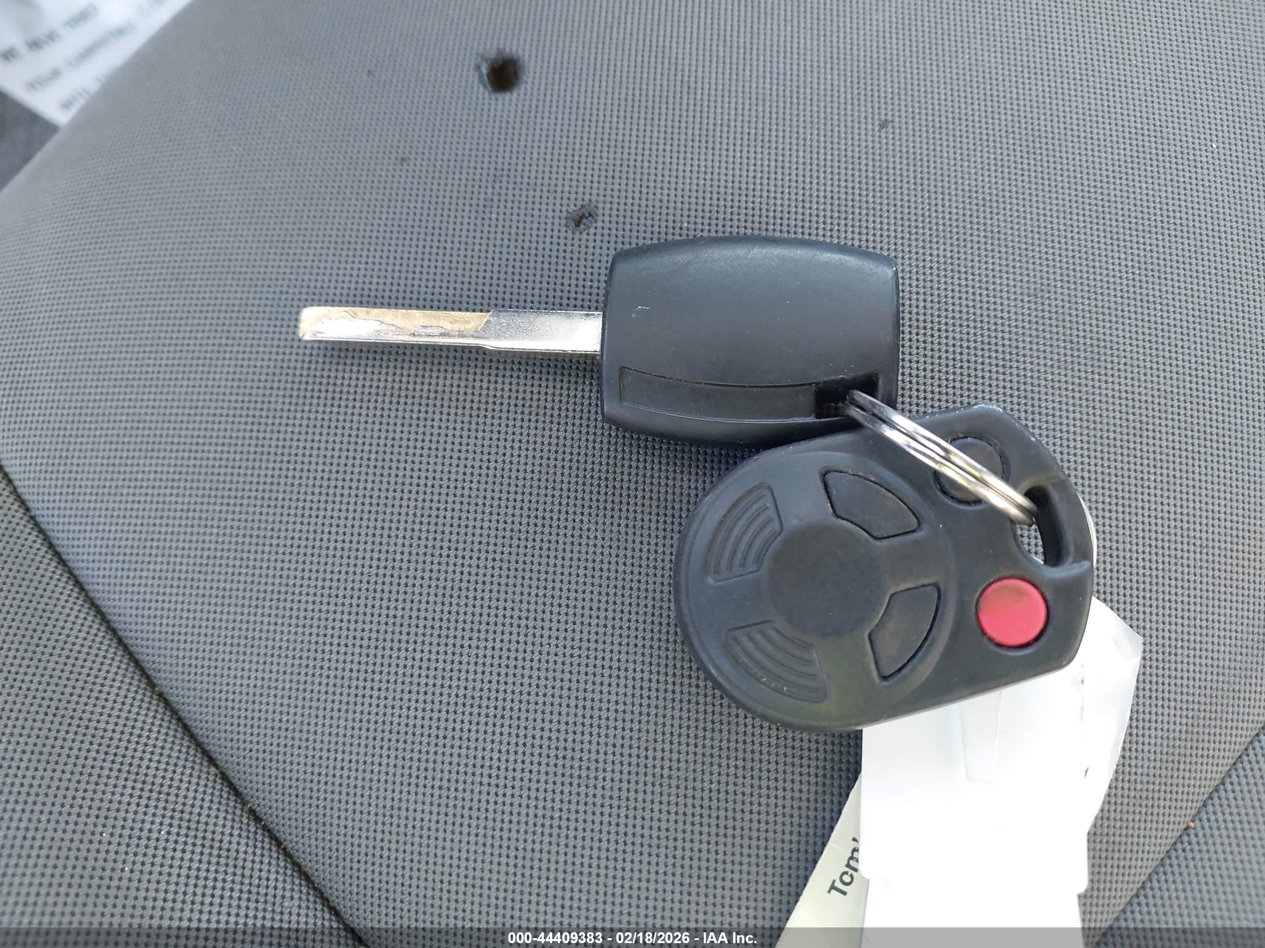FORD ESCAPE image 11