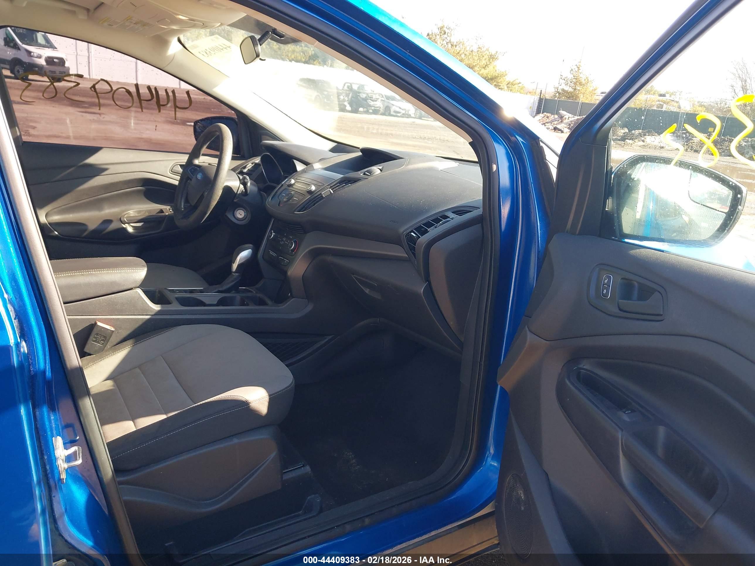 FORD ESCAPE image 5