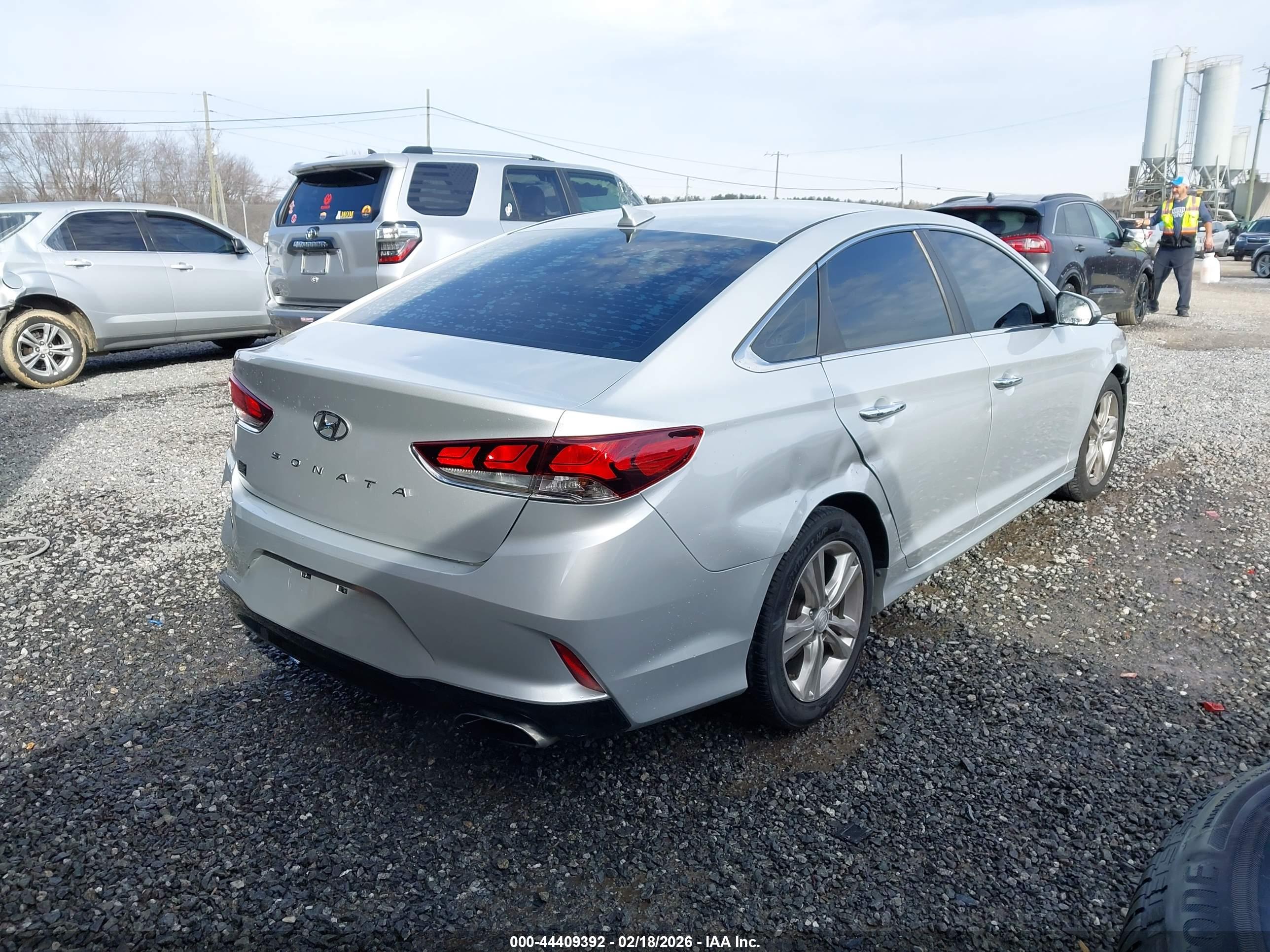 HYUNDAI SONATA image 4