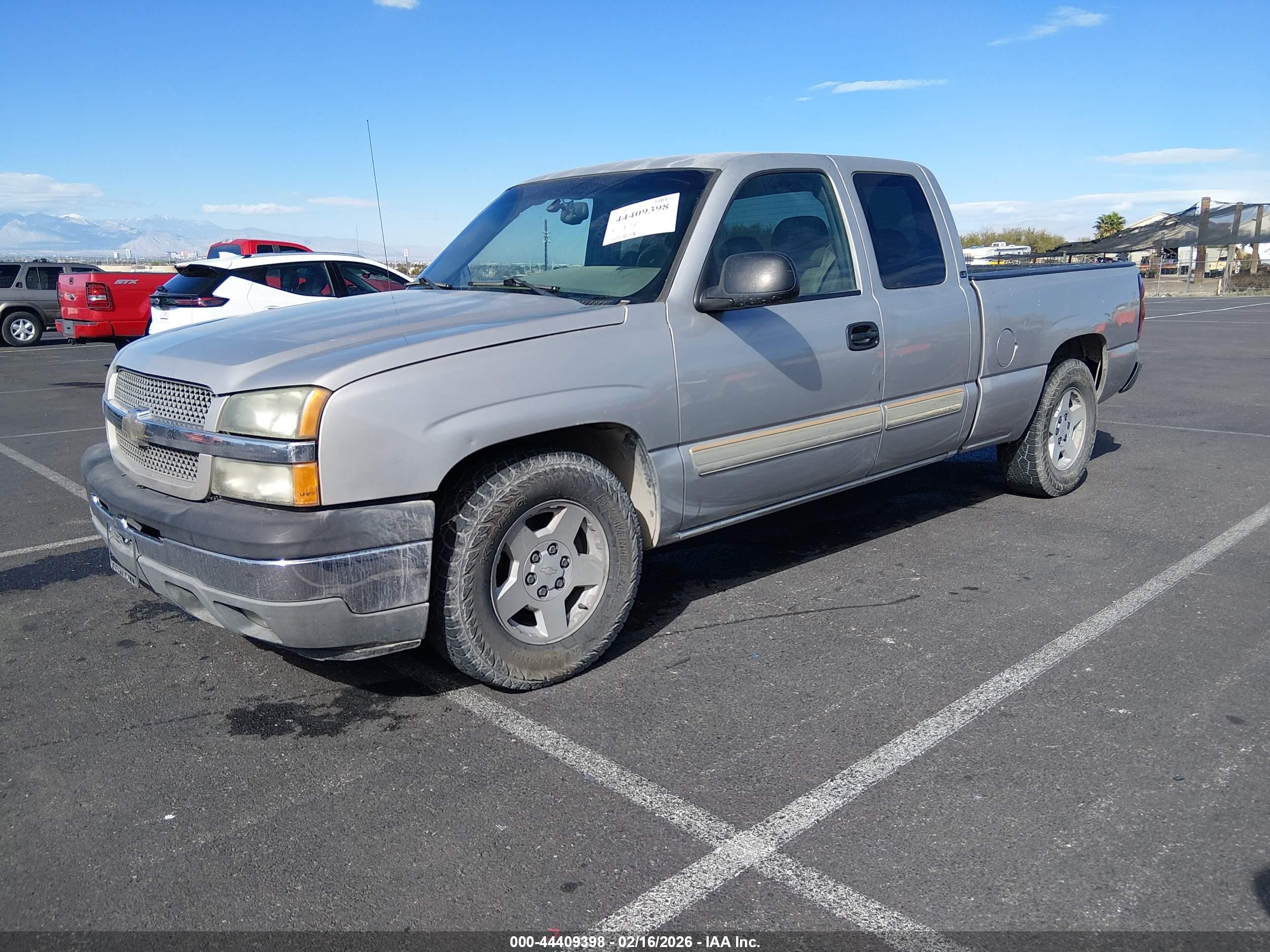 CHEVROLET SILVERADO image 2