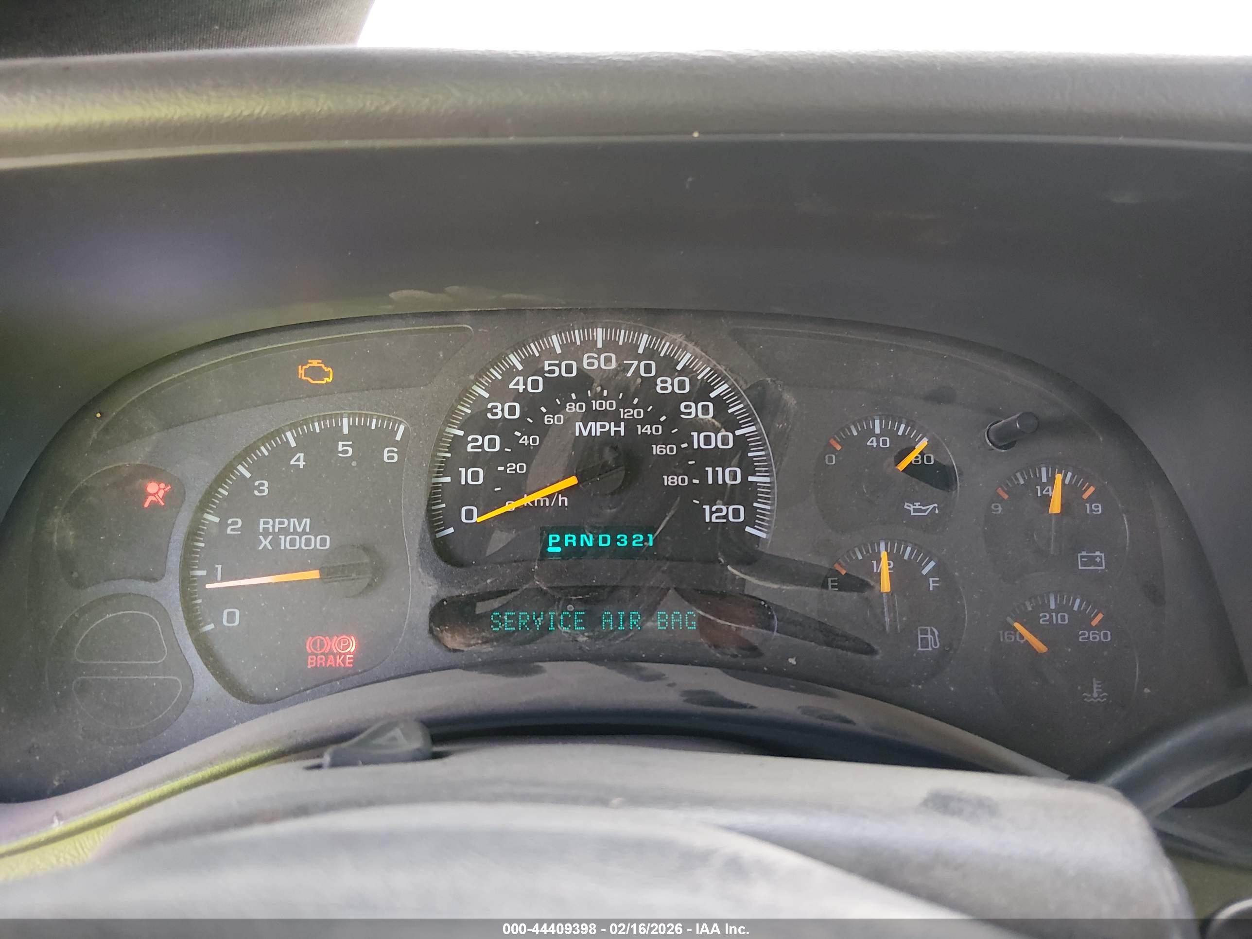 CHEVROLET SILVERADO image 7