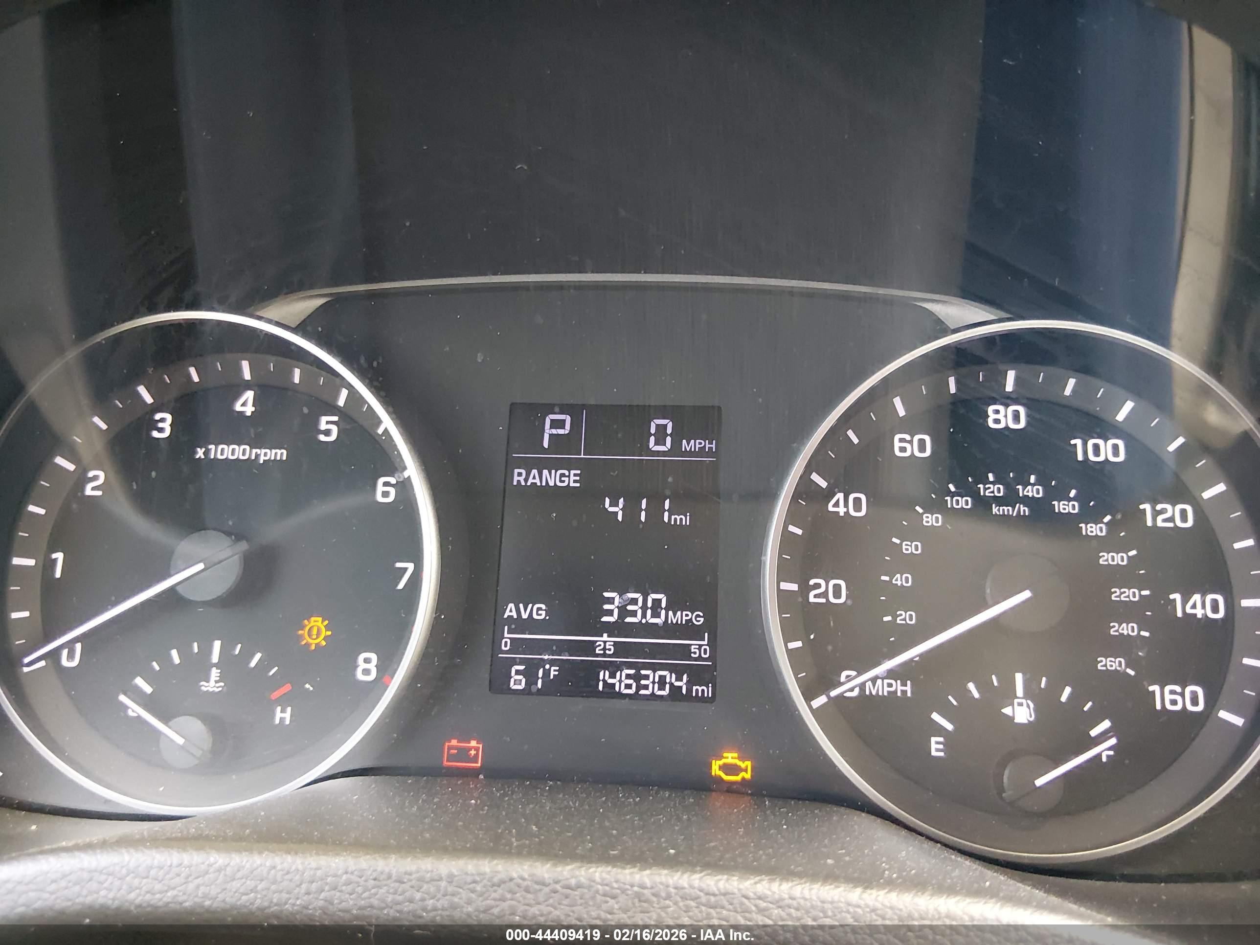HYUNDAI ELANTRA image 7