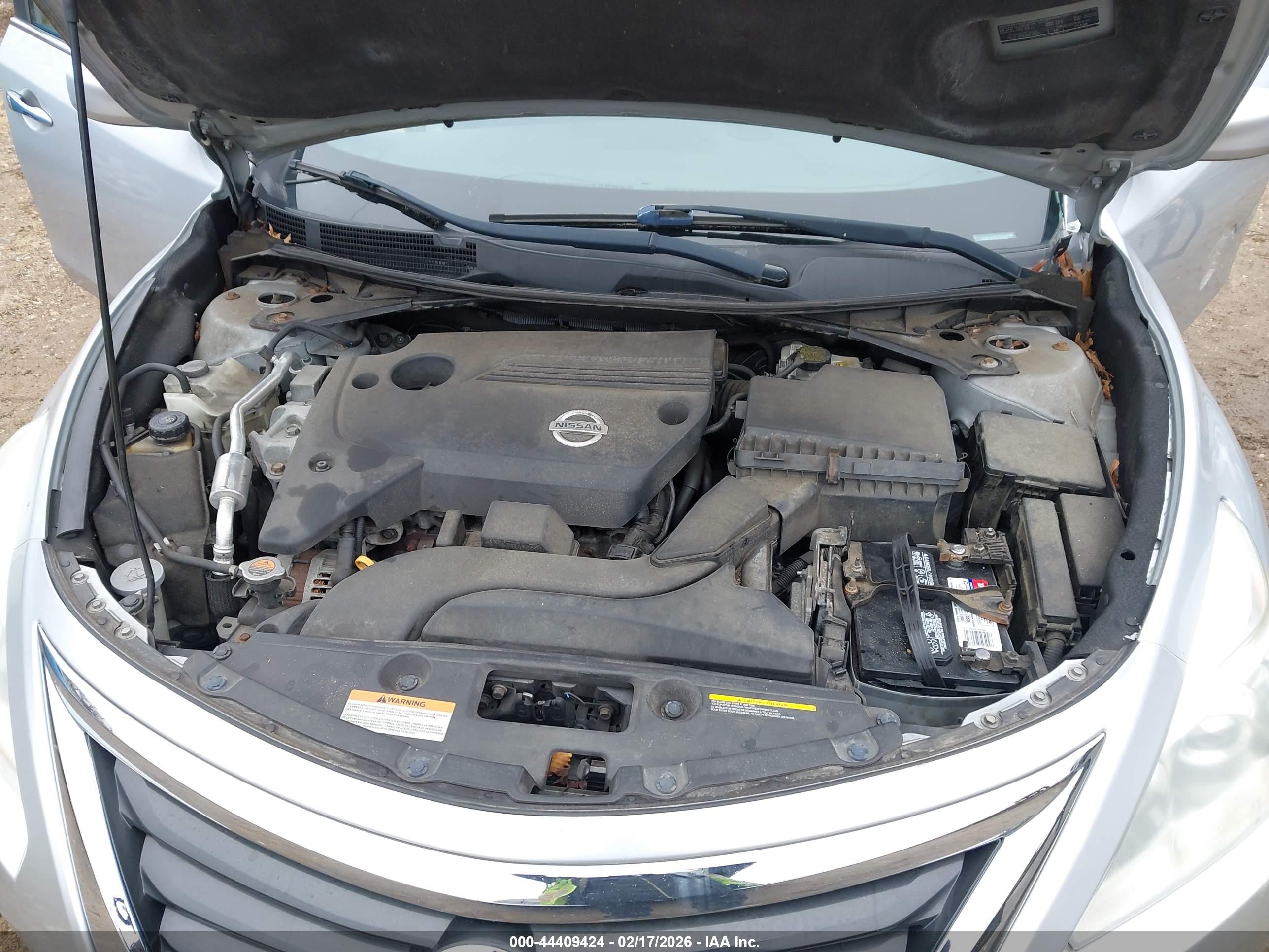 NISSAN ALTIMA image 10