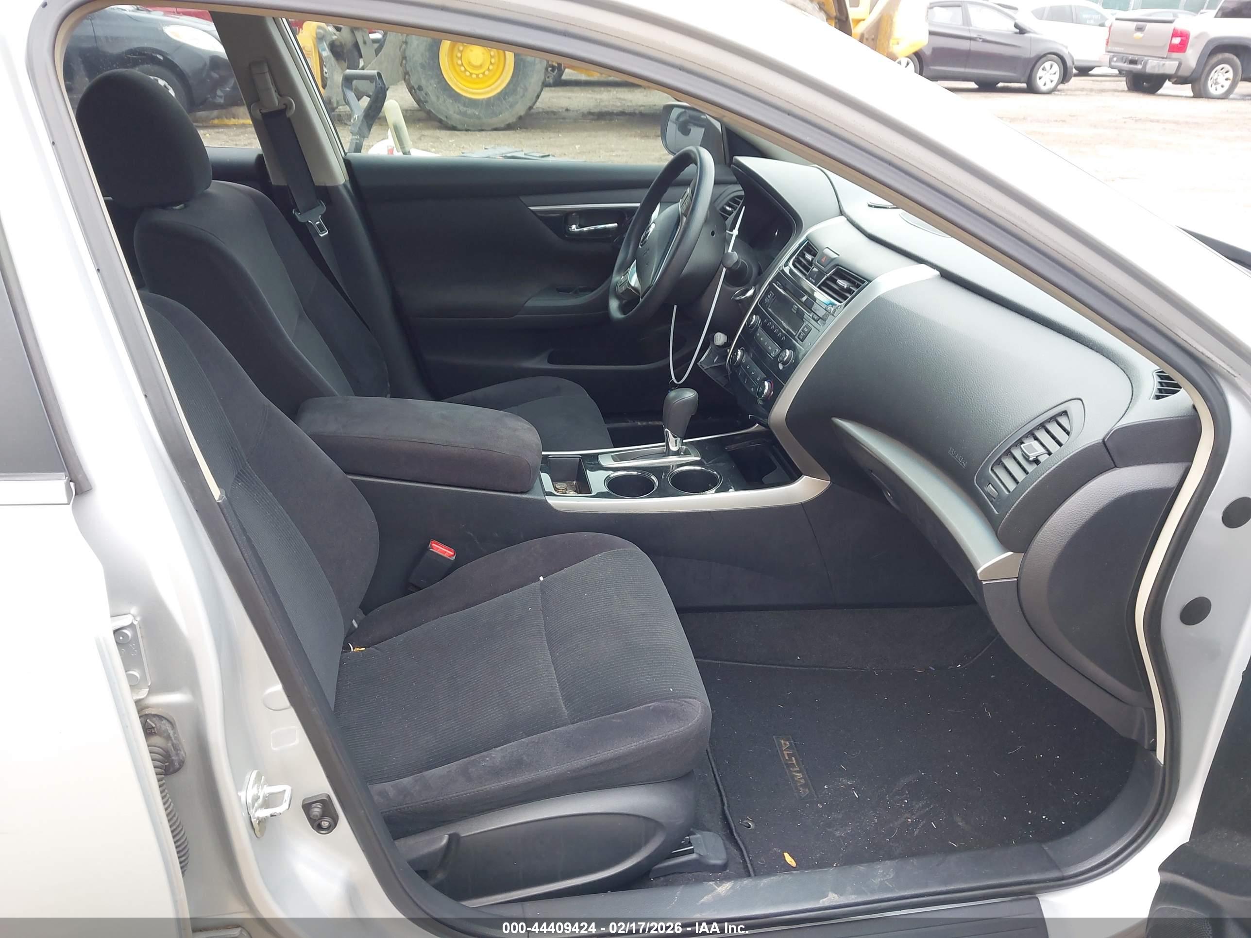 NISSAN ALTIMA image 5