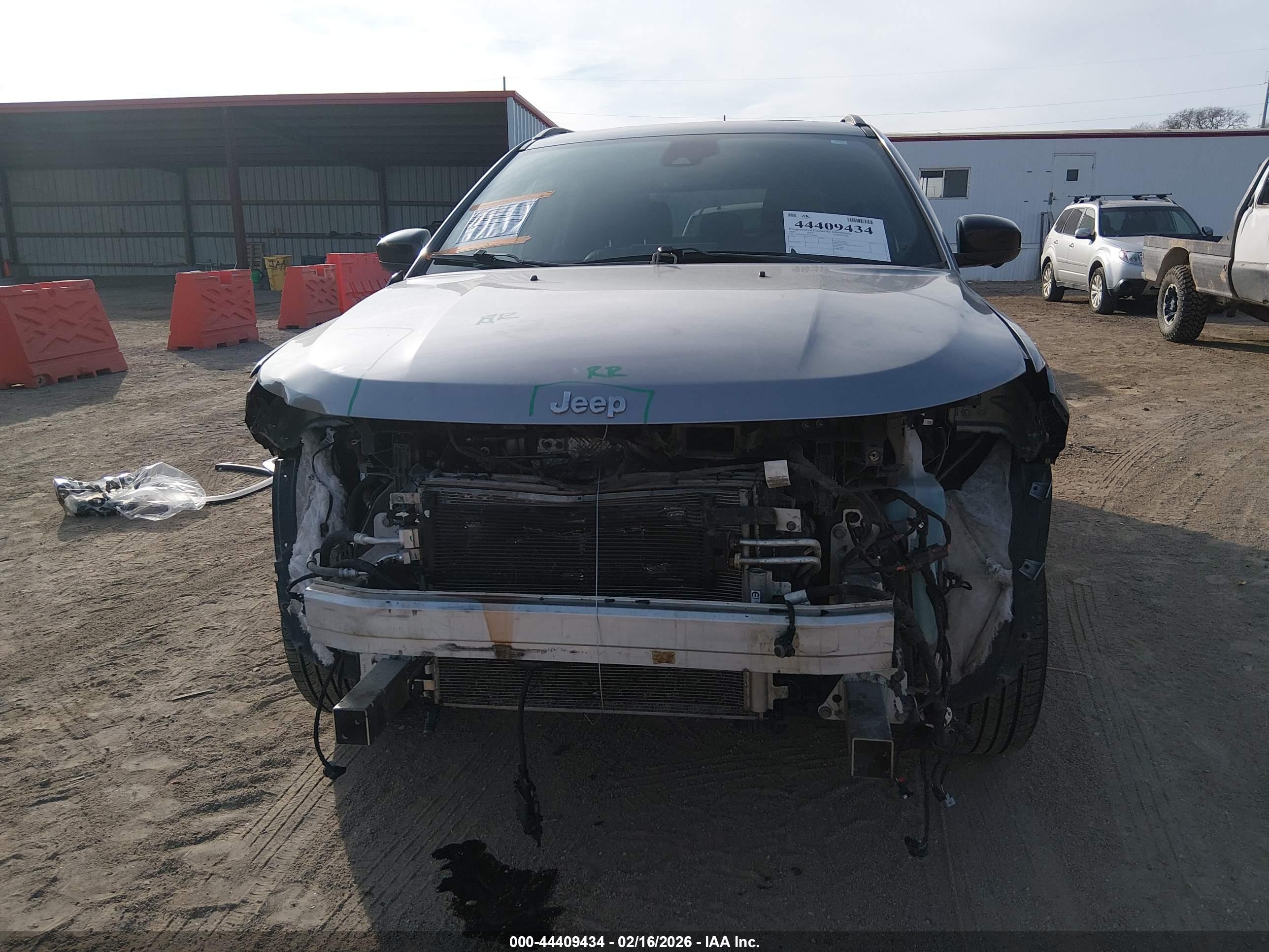 JEEP COMPASS image 6