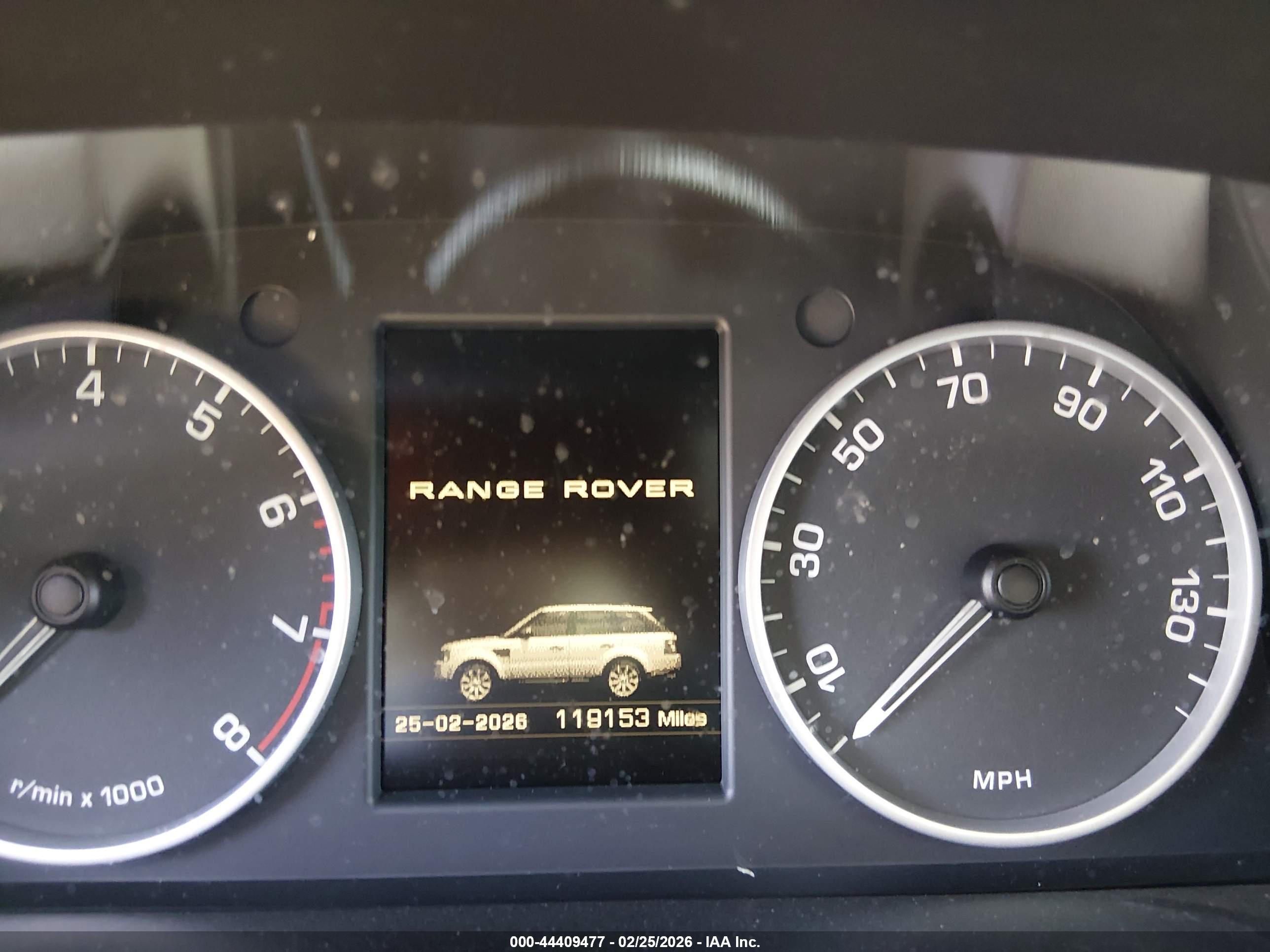 LAND ROVER image 7