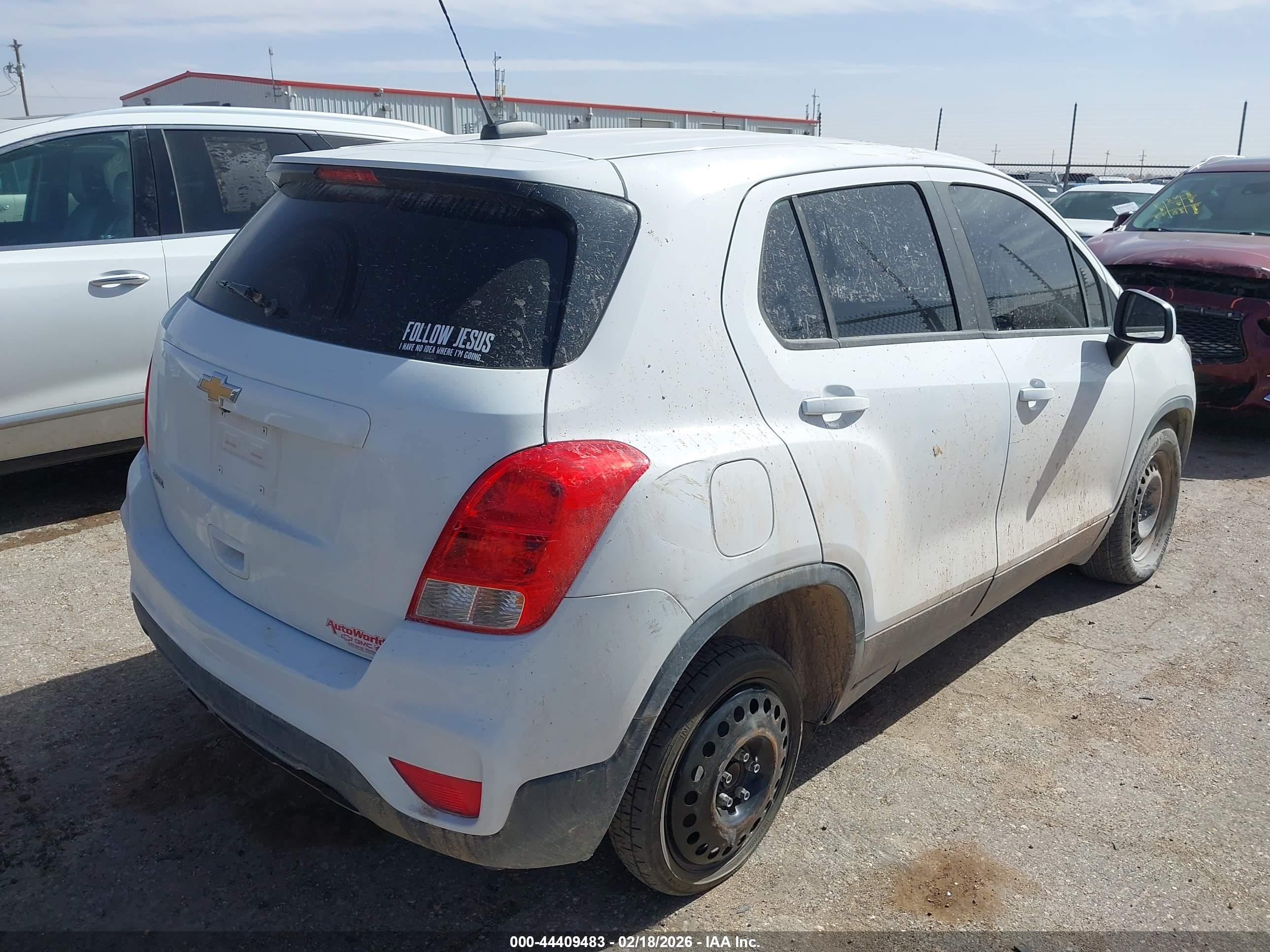 CHEVROLET TRAX image 4