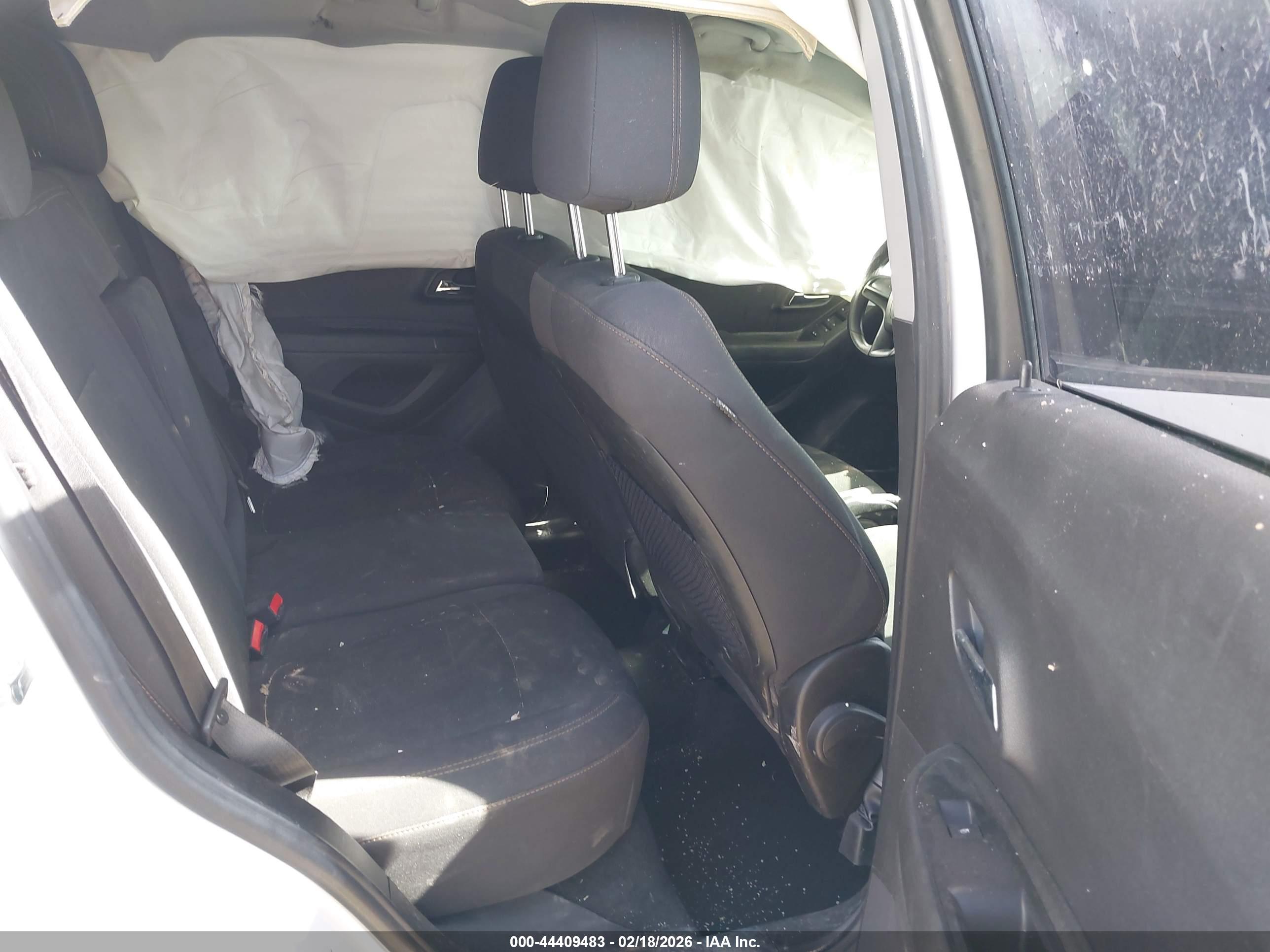 CHEVROLET TRAX image 8