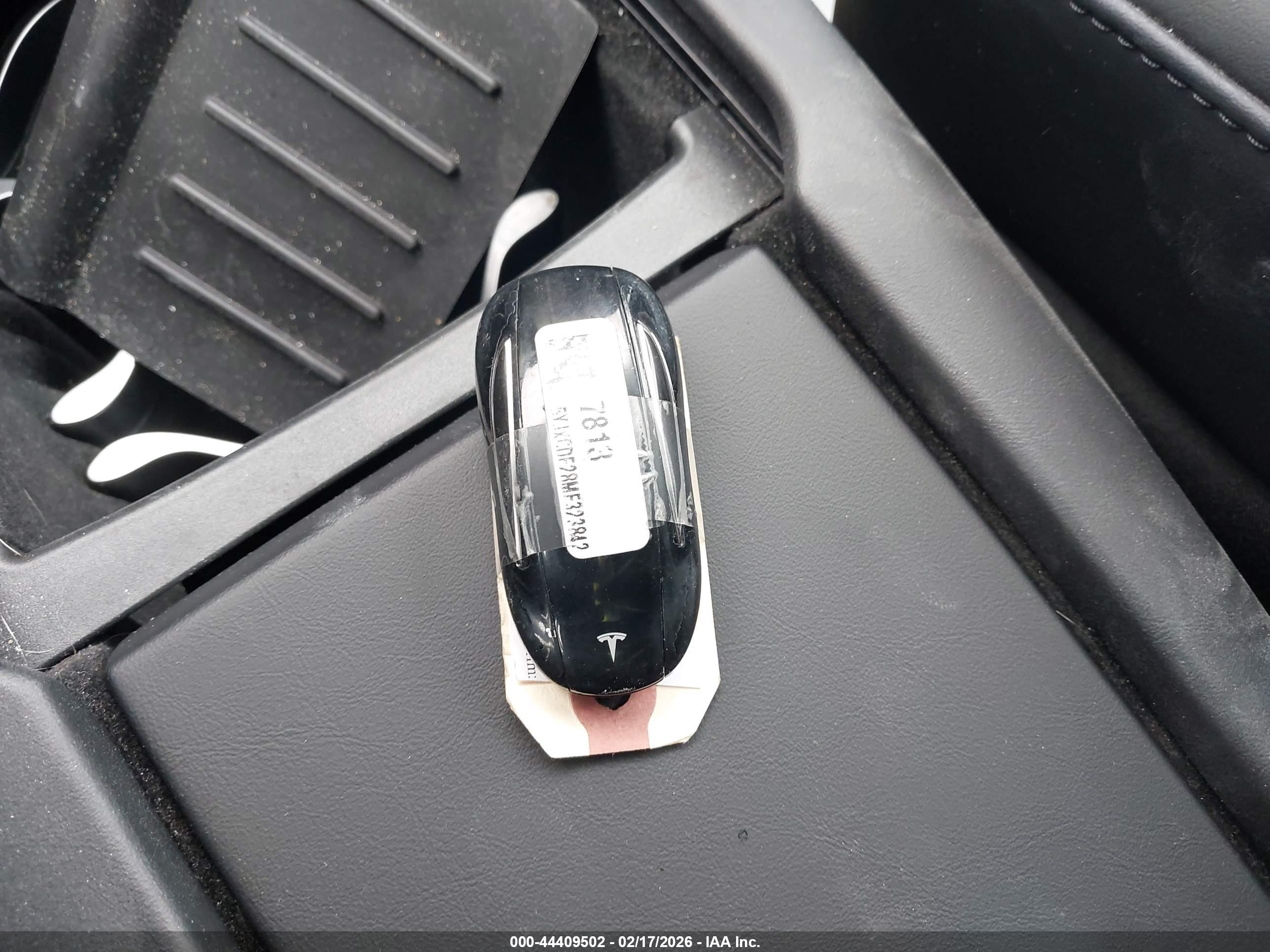 TESLA MODEL image 11