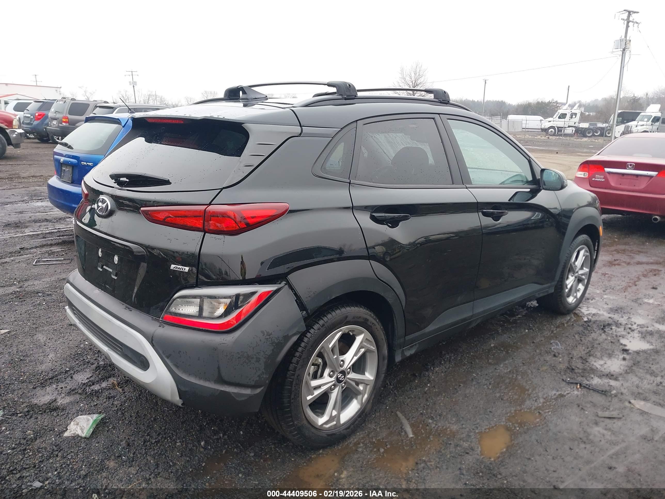 HYUNDAI KONA image 4