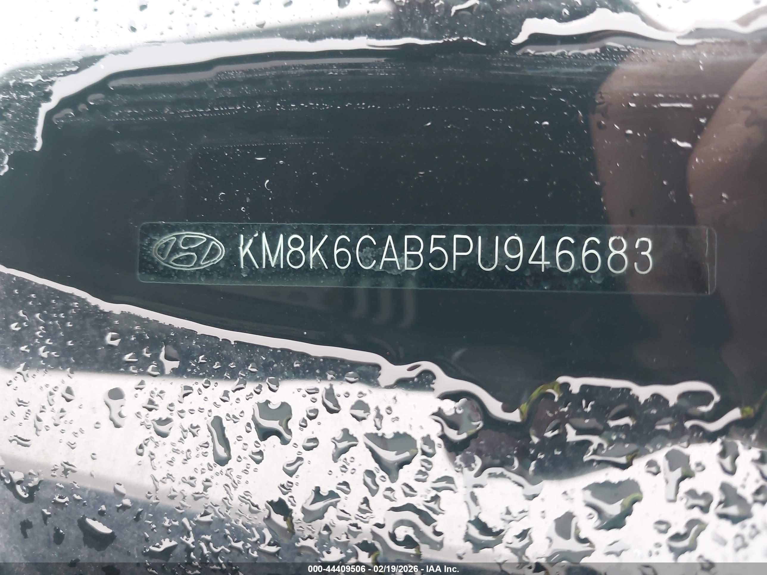 HYUNDAI KONA image 9
