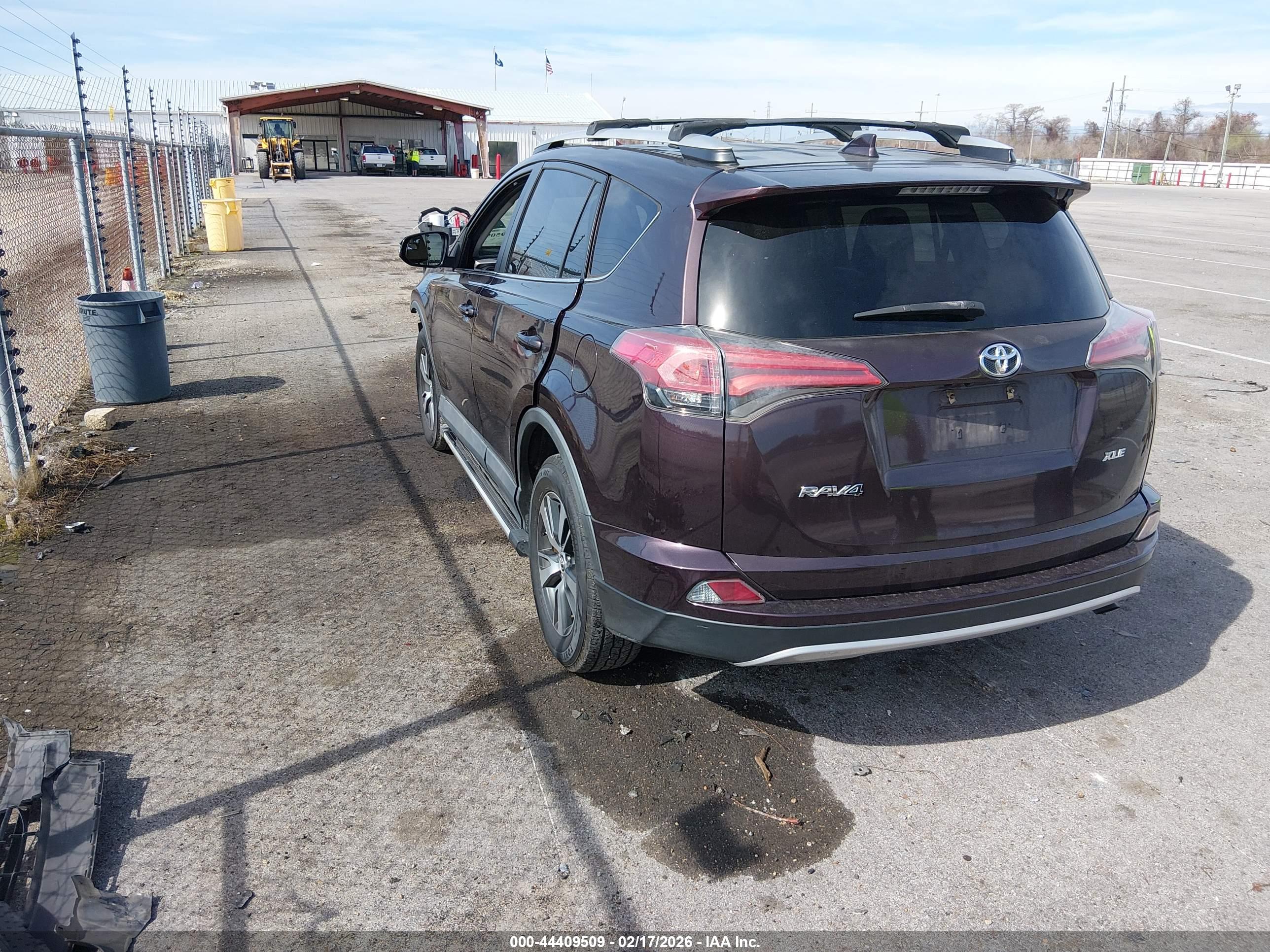 TOYOTA RAV4 image 3