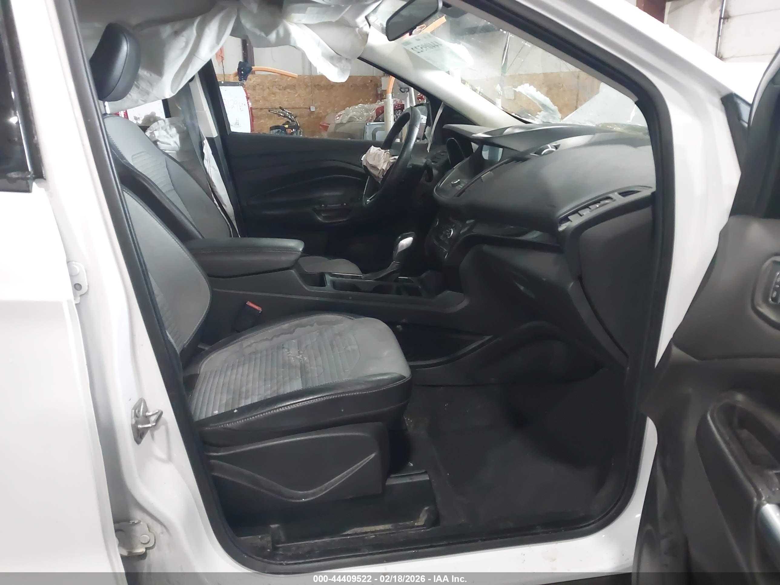 FORD ESCAPE image 5