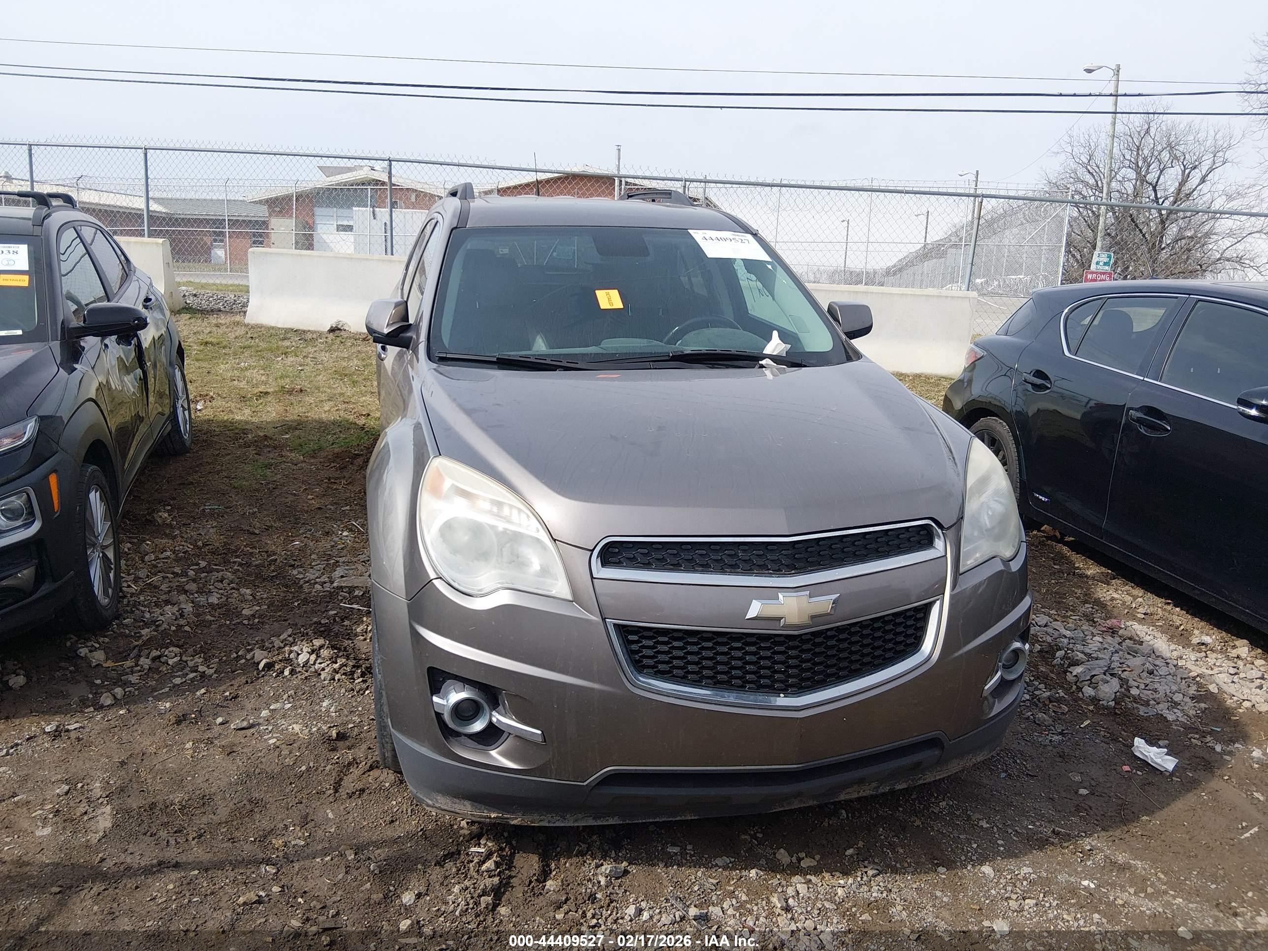 CHEVROLET EQUINOX image 6