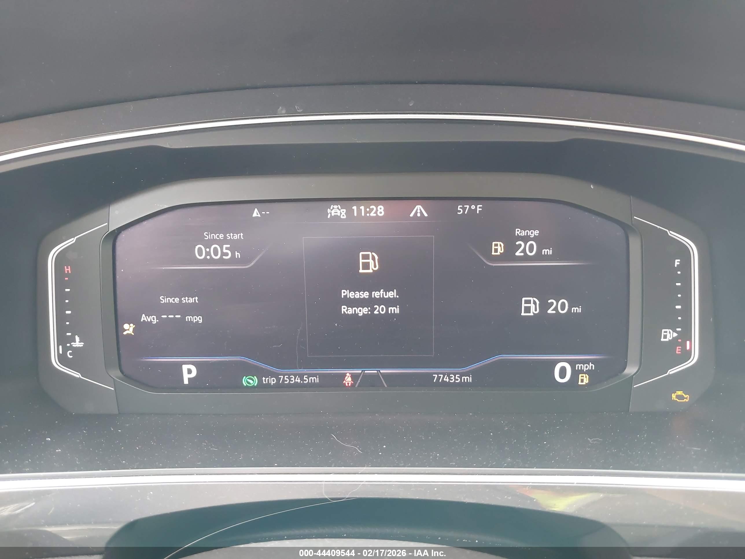 VOLKSWAGEN TIGUAN image 7
