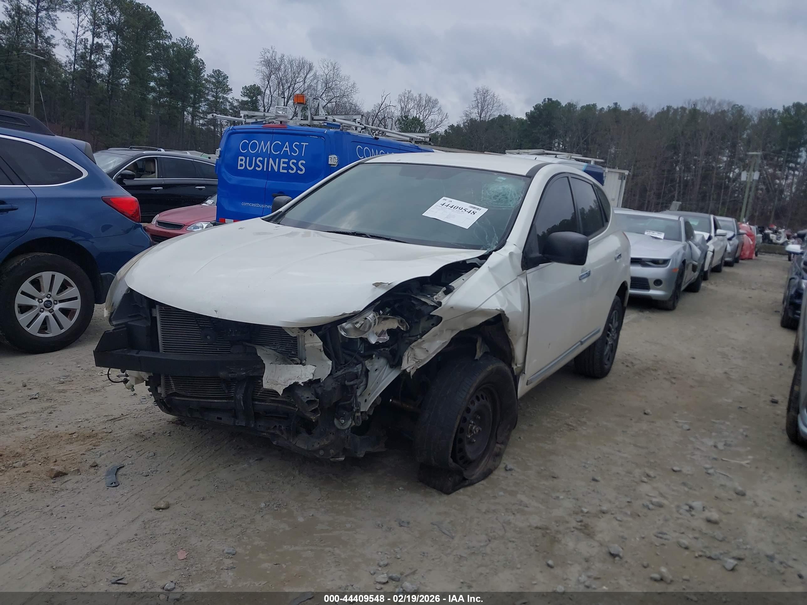 NISSAN ROGUE image 2
