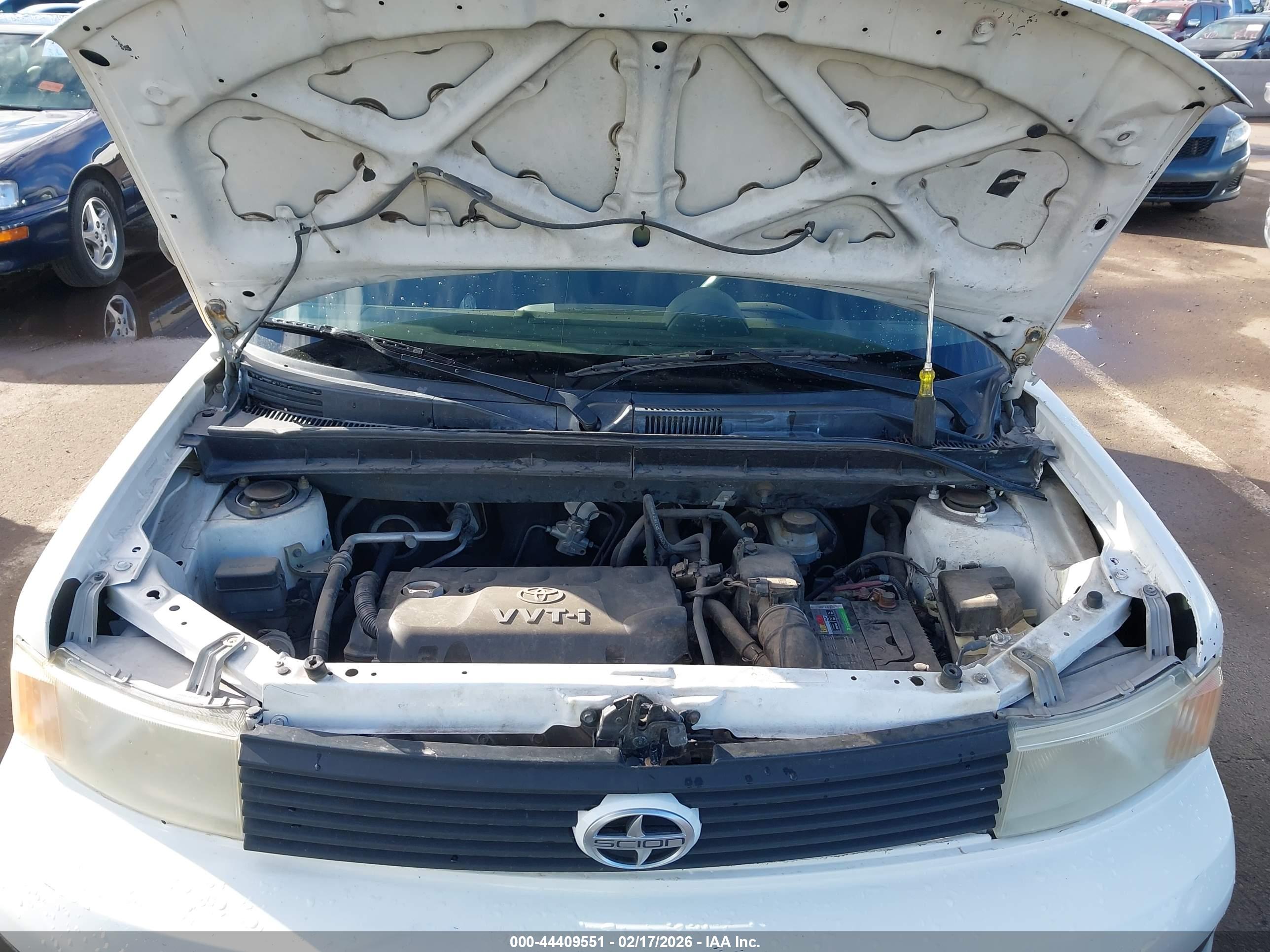 SCION XB image 10