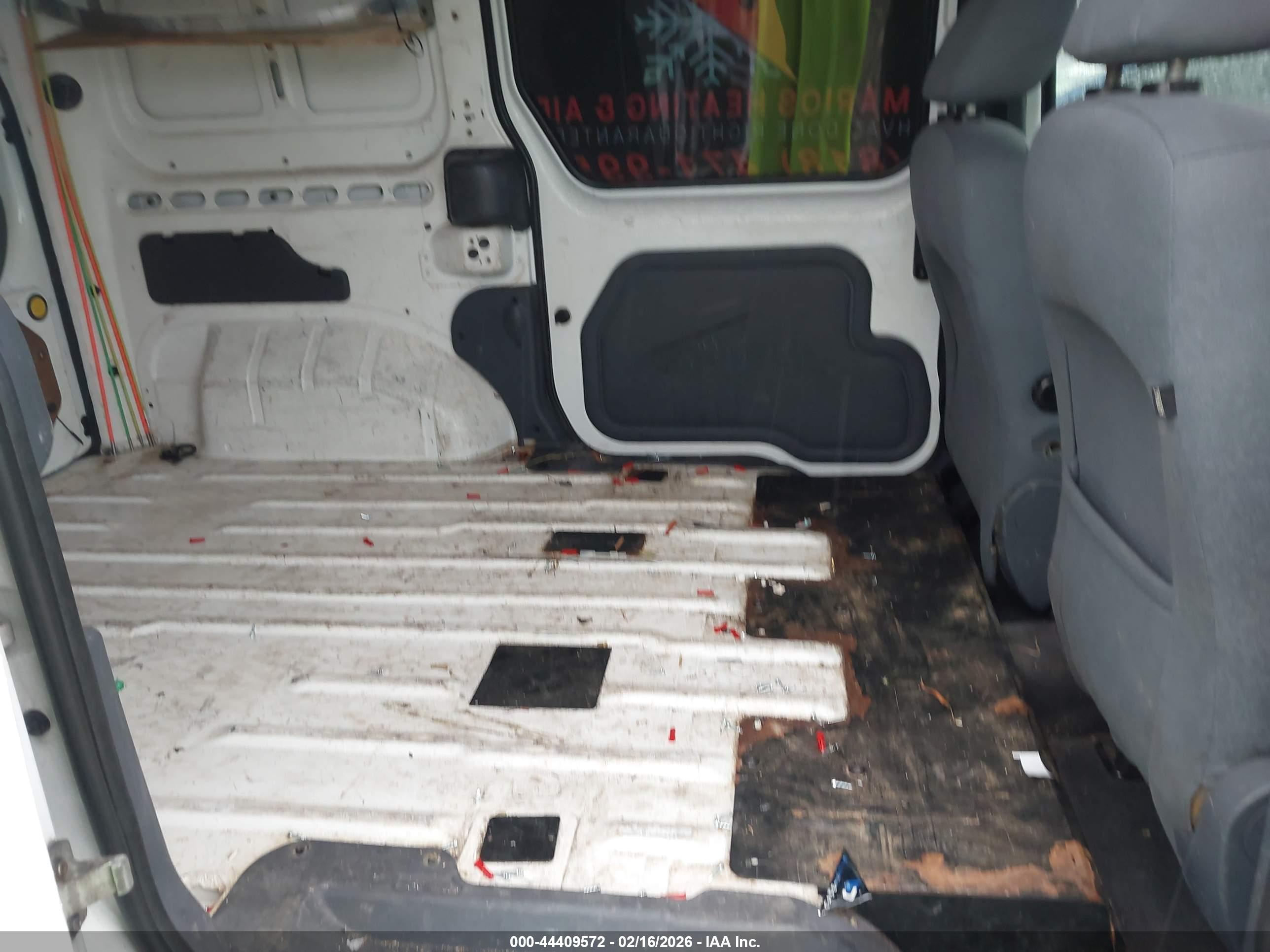 FORD TRANSIT image 8