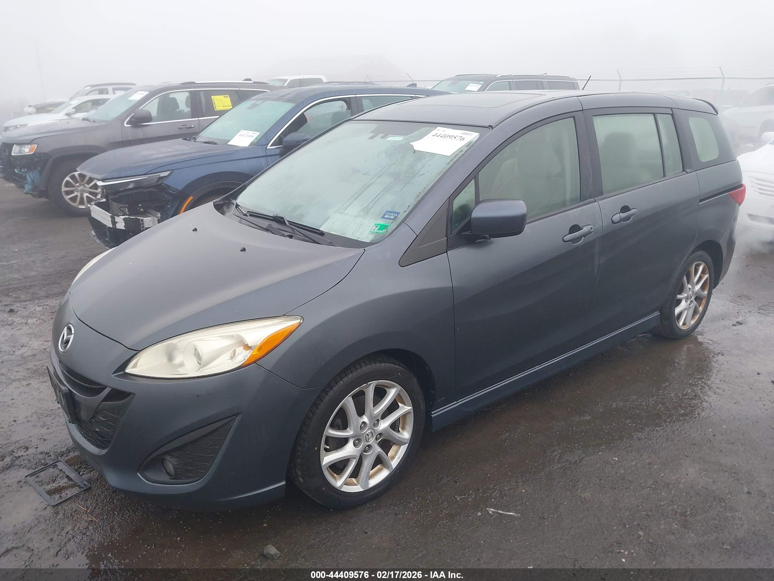 MAZDA MAZDA5 image 2