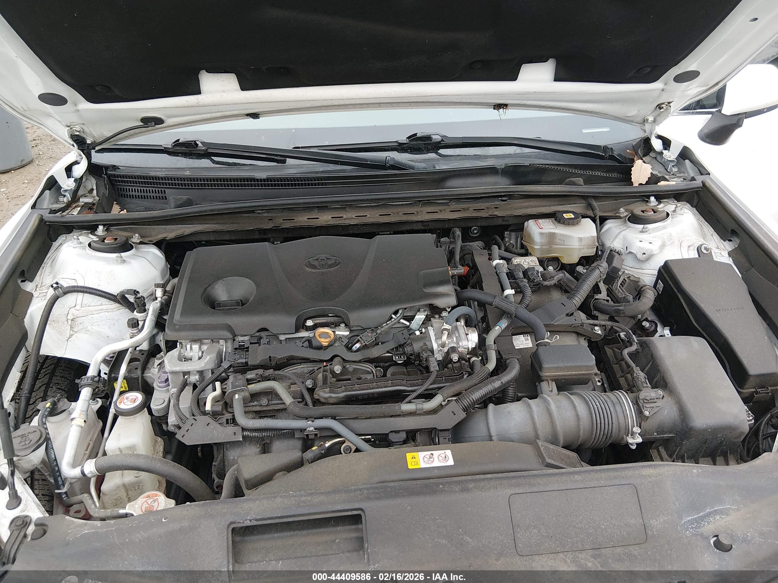 TOYOTA CAMRY image 10