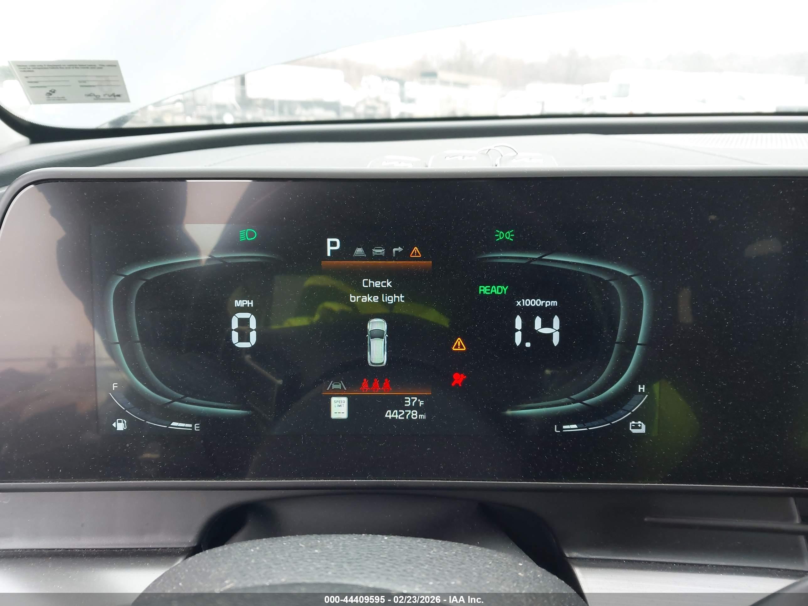 KIA SPORTAGE image 7