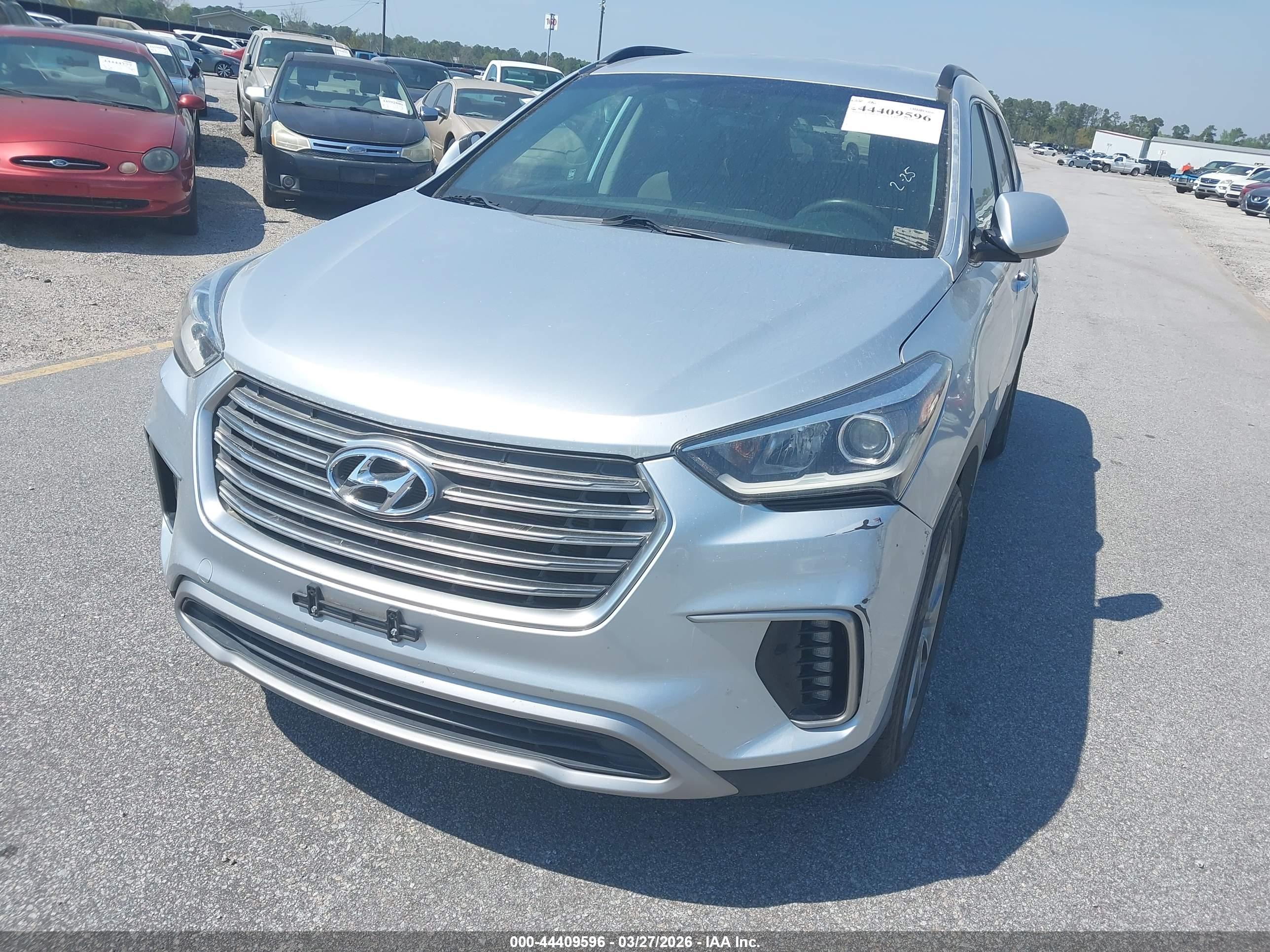 HYUNDAI SANTA image 6