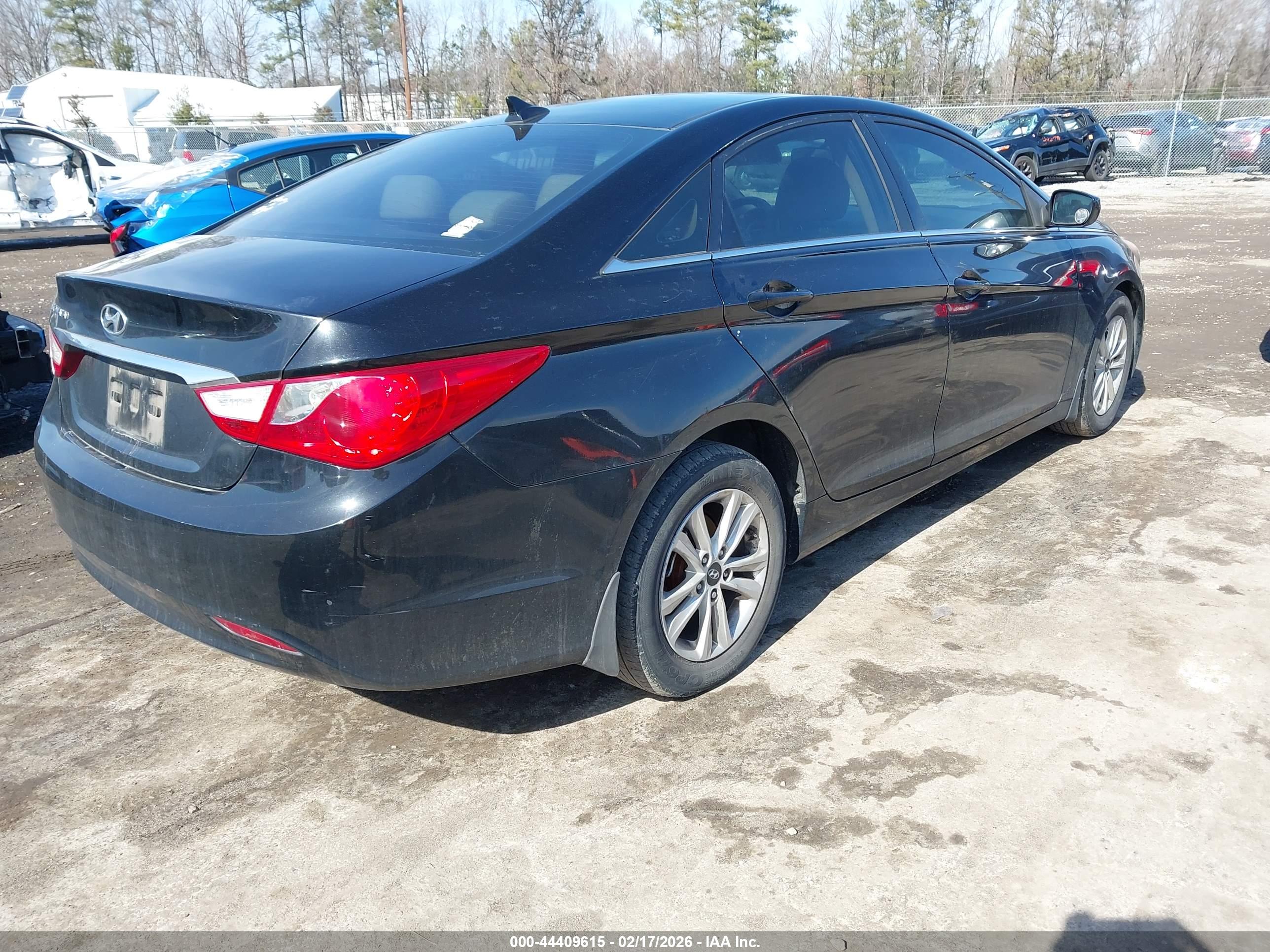 HYUNDAI SONATA image 4