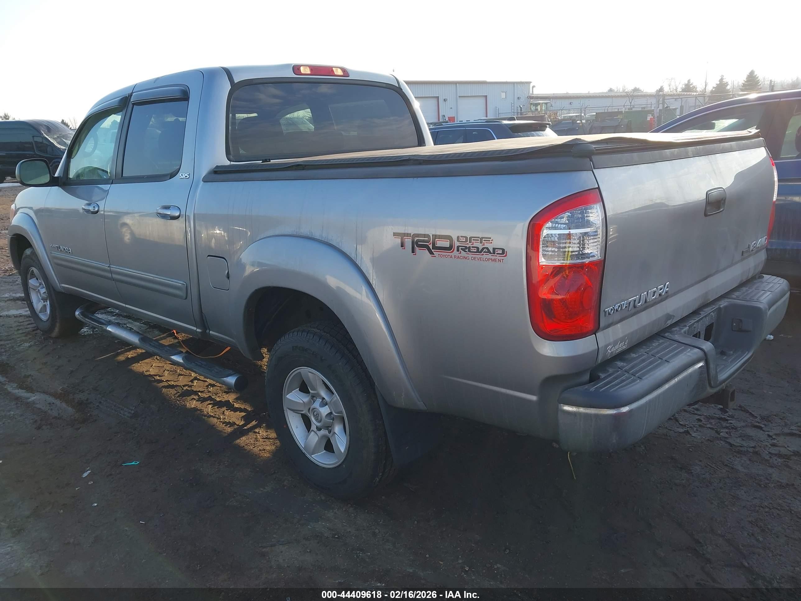 TOYOTA TUNDRA image 3