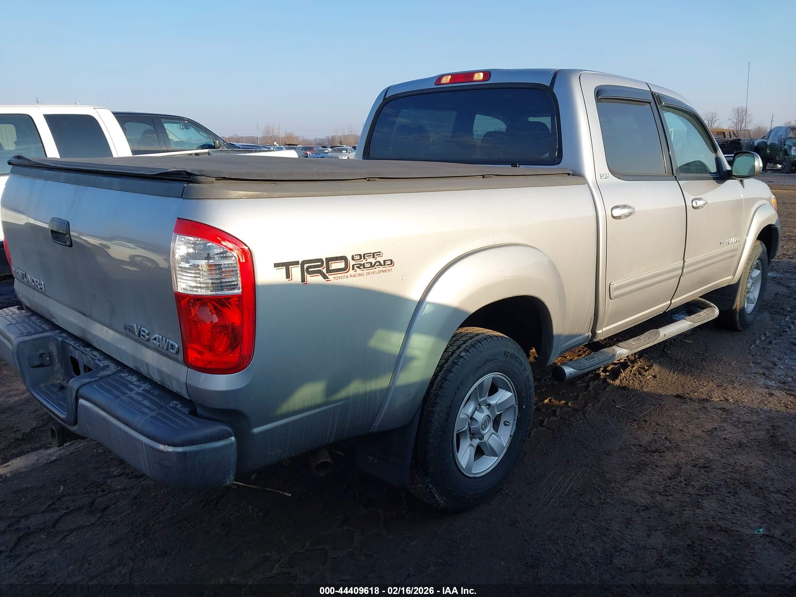 TOYOTA TUNDRA image 4