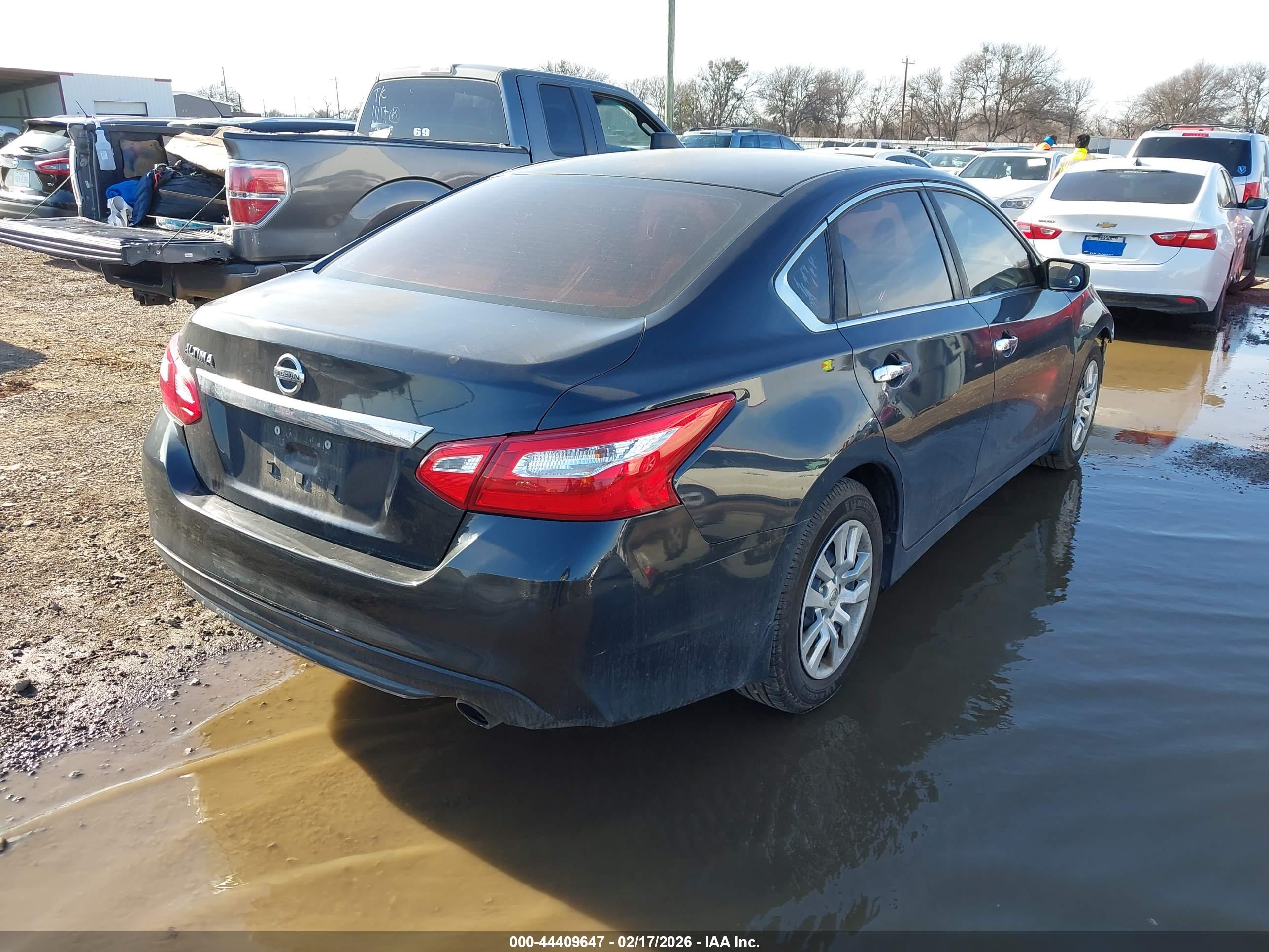 NISSAN ALTIMA image 4